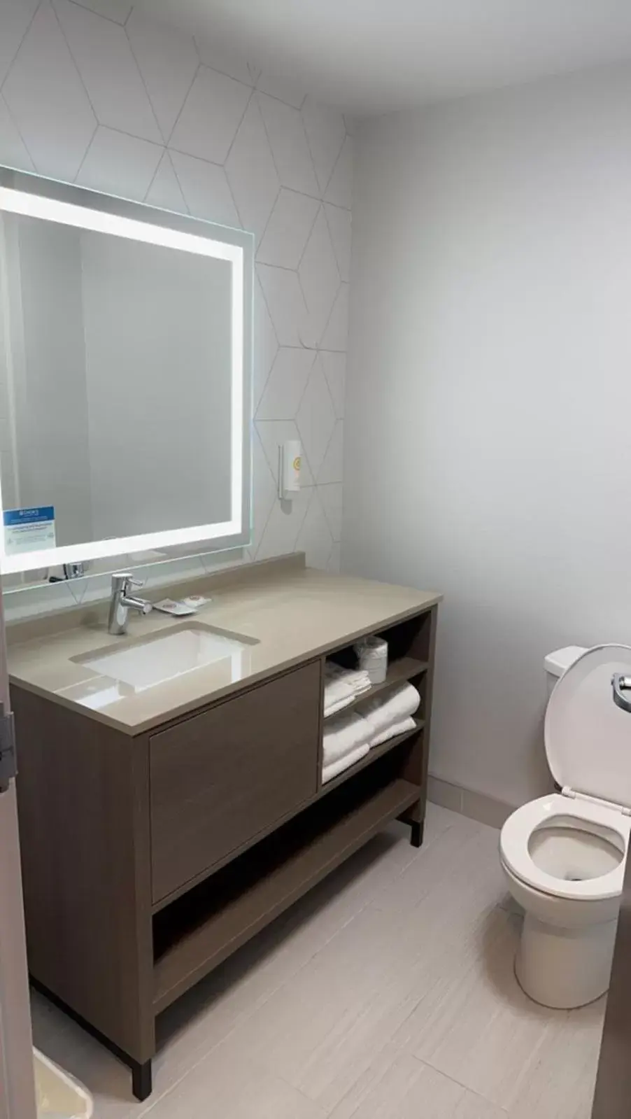 Bathroom in Comfort Suites Columbus East Broad
