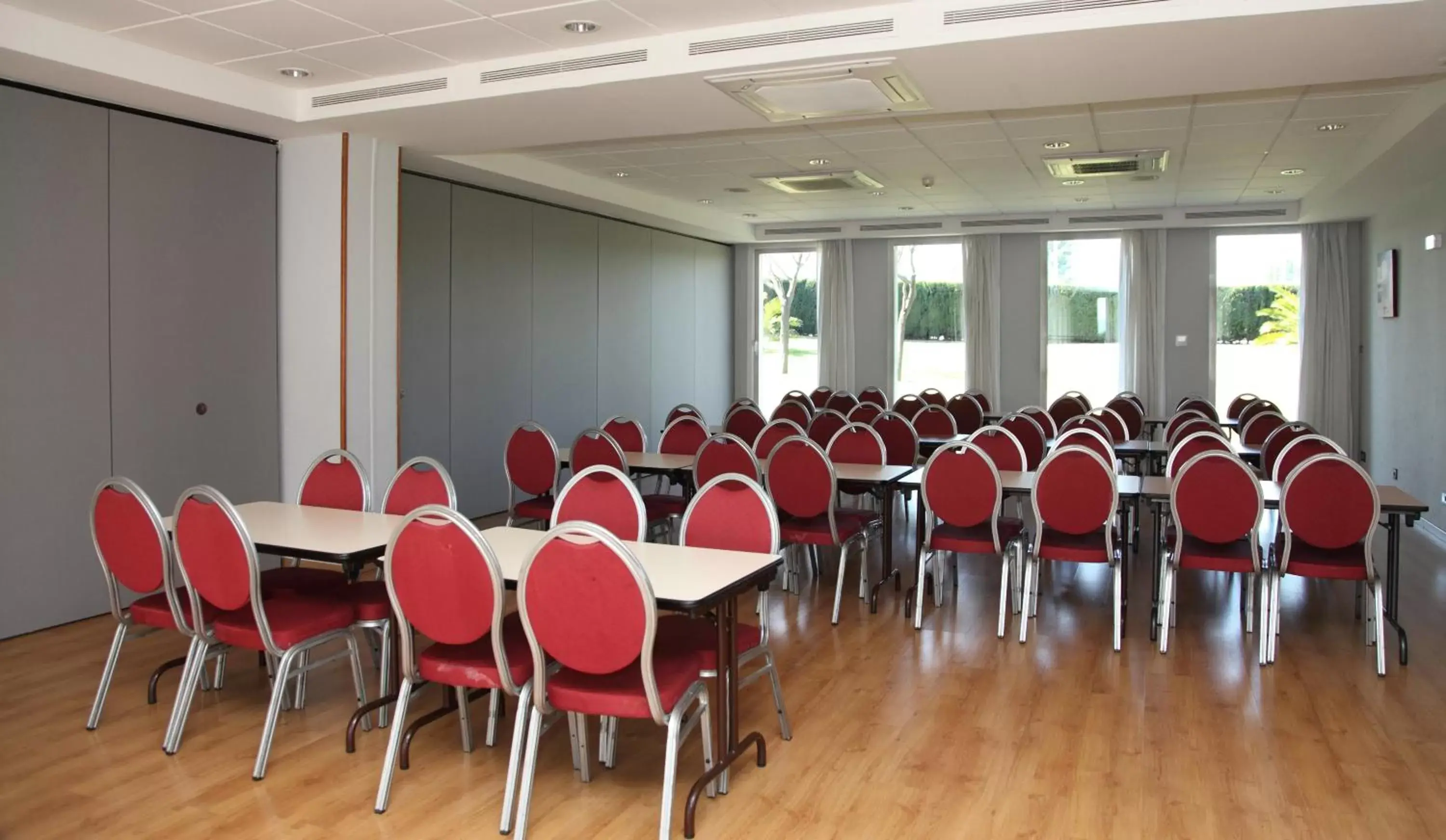 Meeting/conference room in Campanile Barcelona