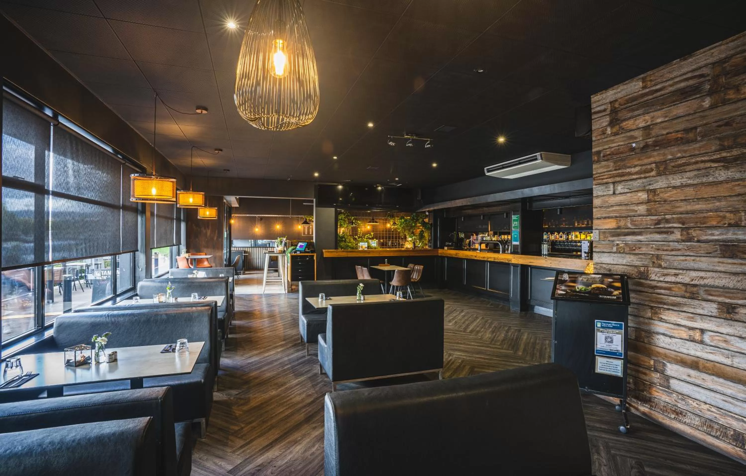 Restaurant/places to eat in Mercure Launceston