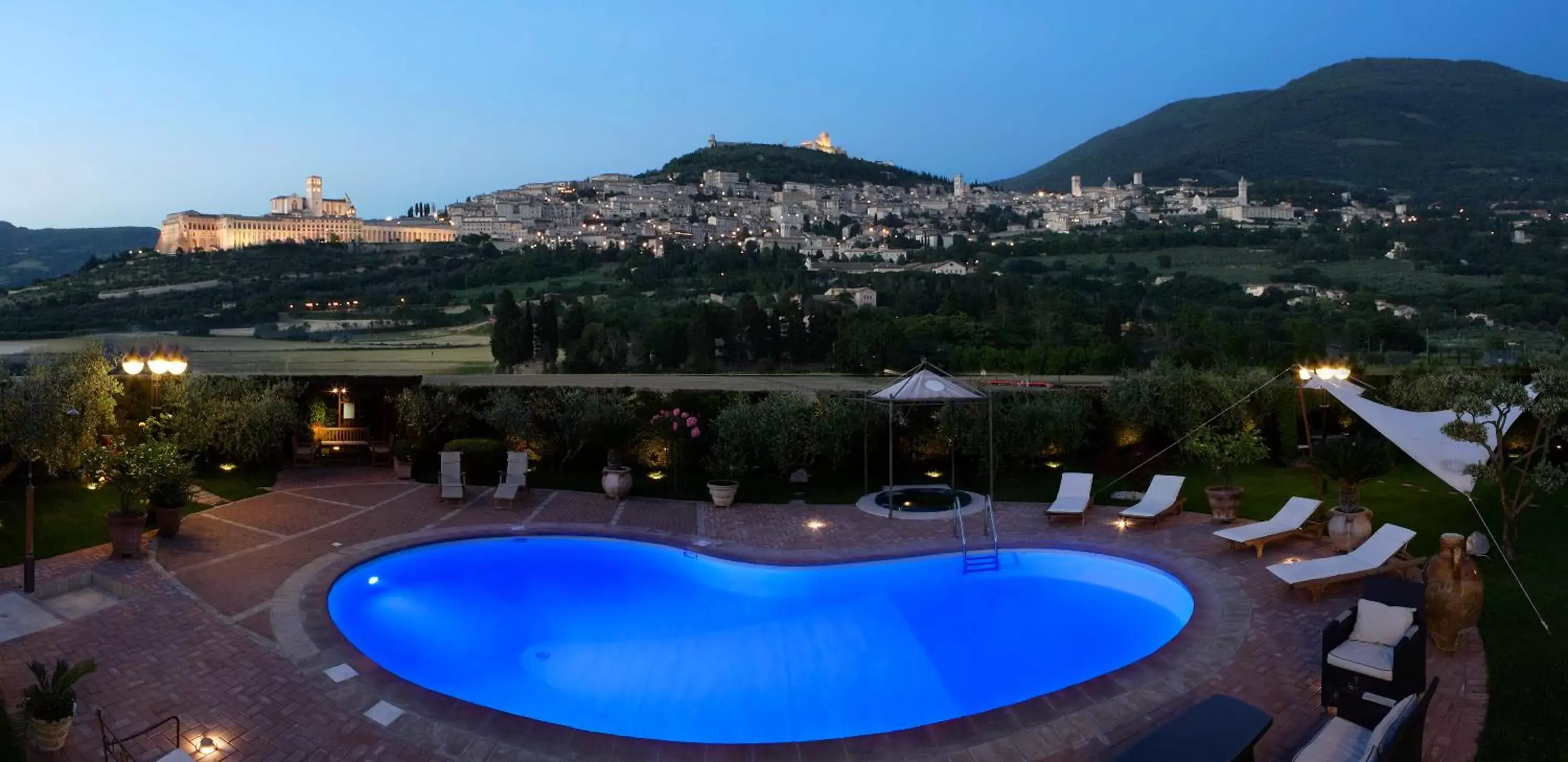 Swimming pool, Pool View in UNICA Assisi agri-charming house