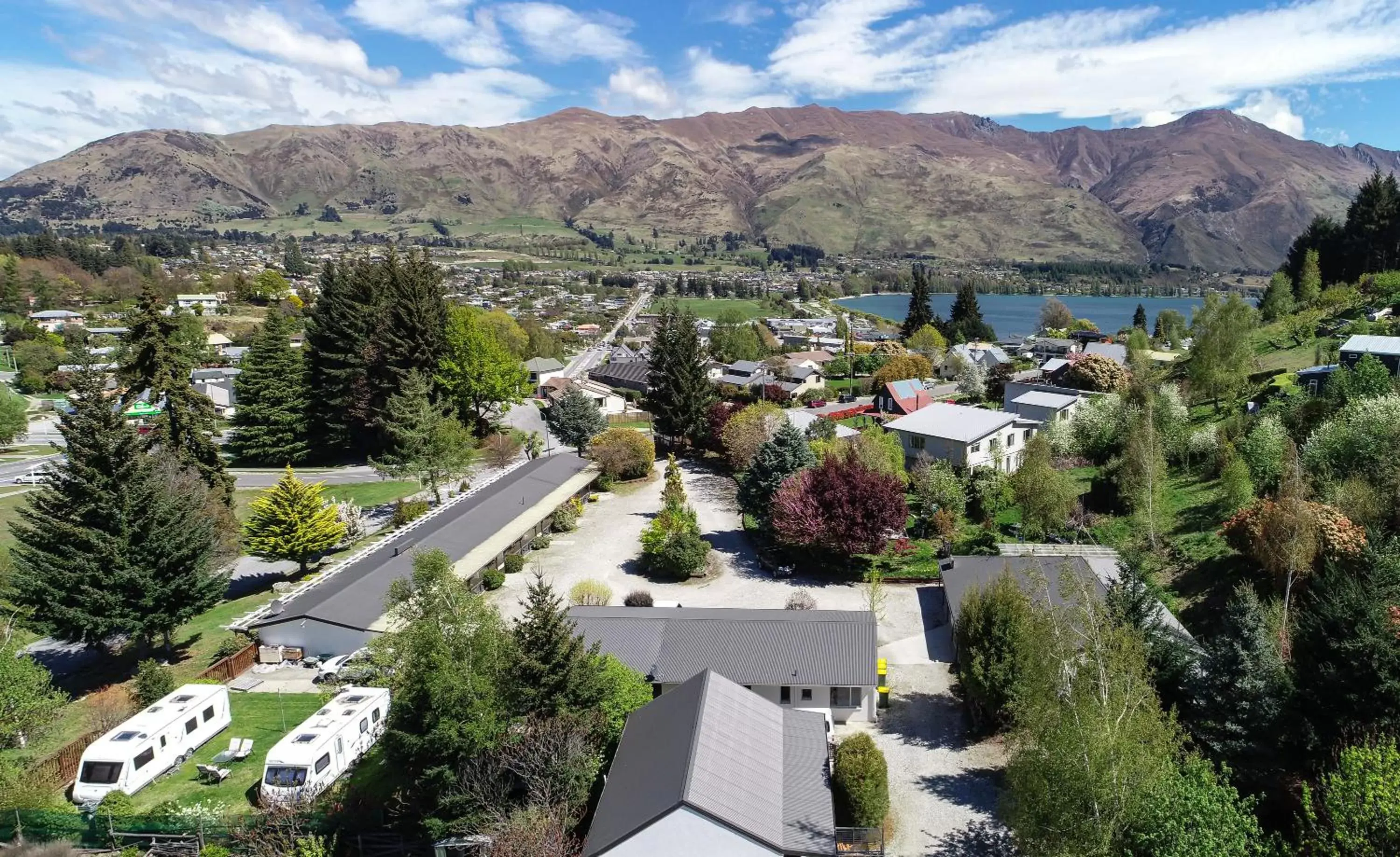 Bird's eye view, Bird's-eye View in Archway Motels & Chalets