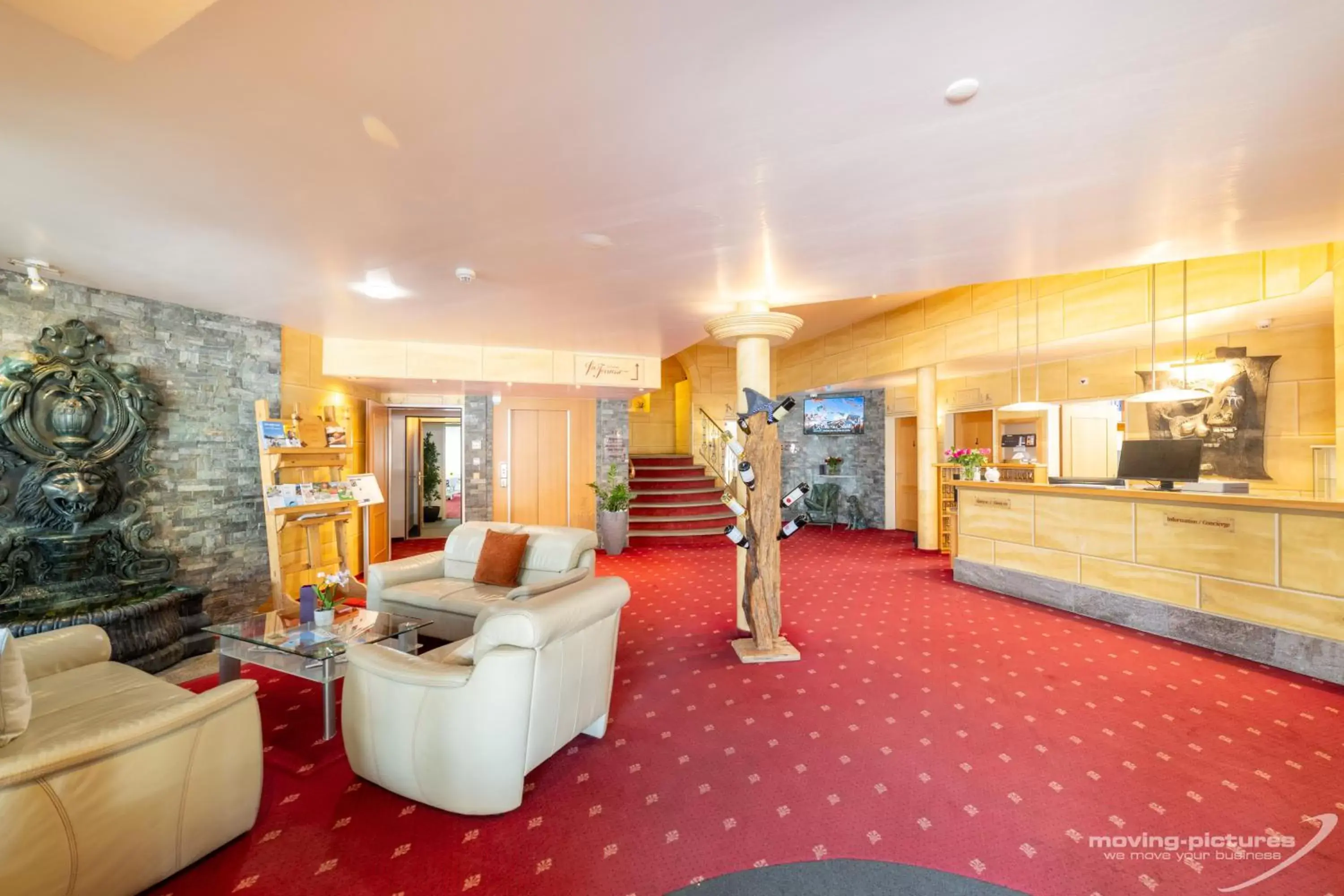 Lobby/Reception in Swiss Quality Turmhotel Victoria