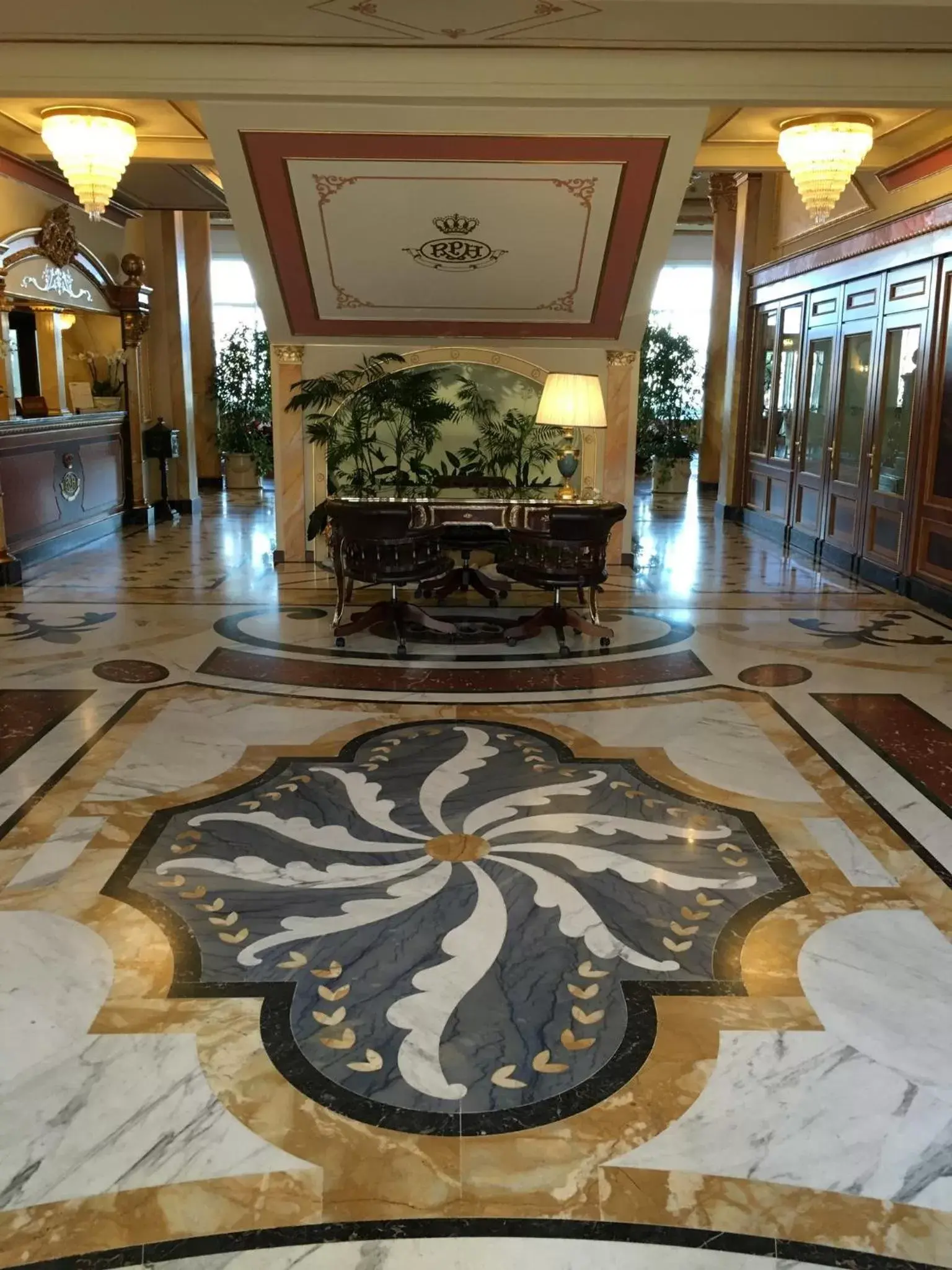 Decorative detail in Hotel Regina Palace
