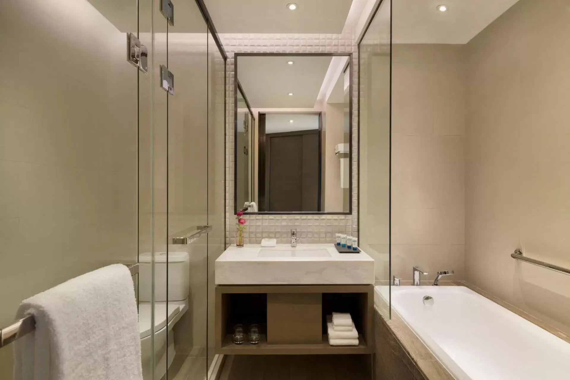 Shower, Bathroom in Hyatt House Shanghai Hongqiao CBD