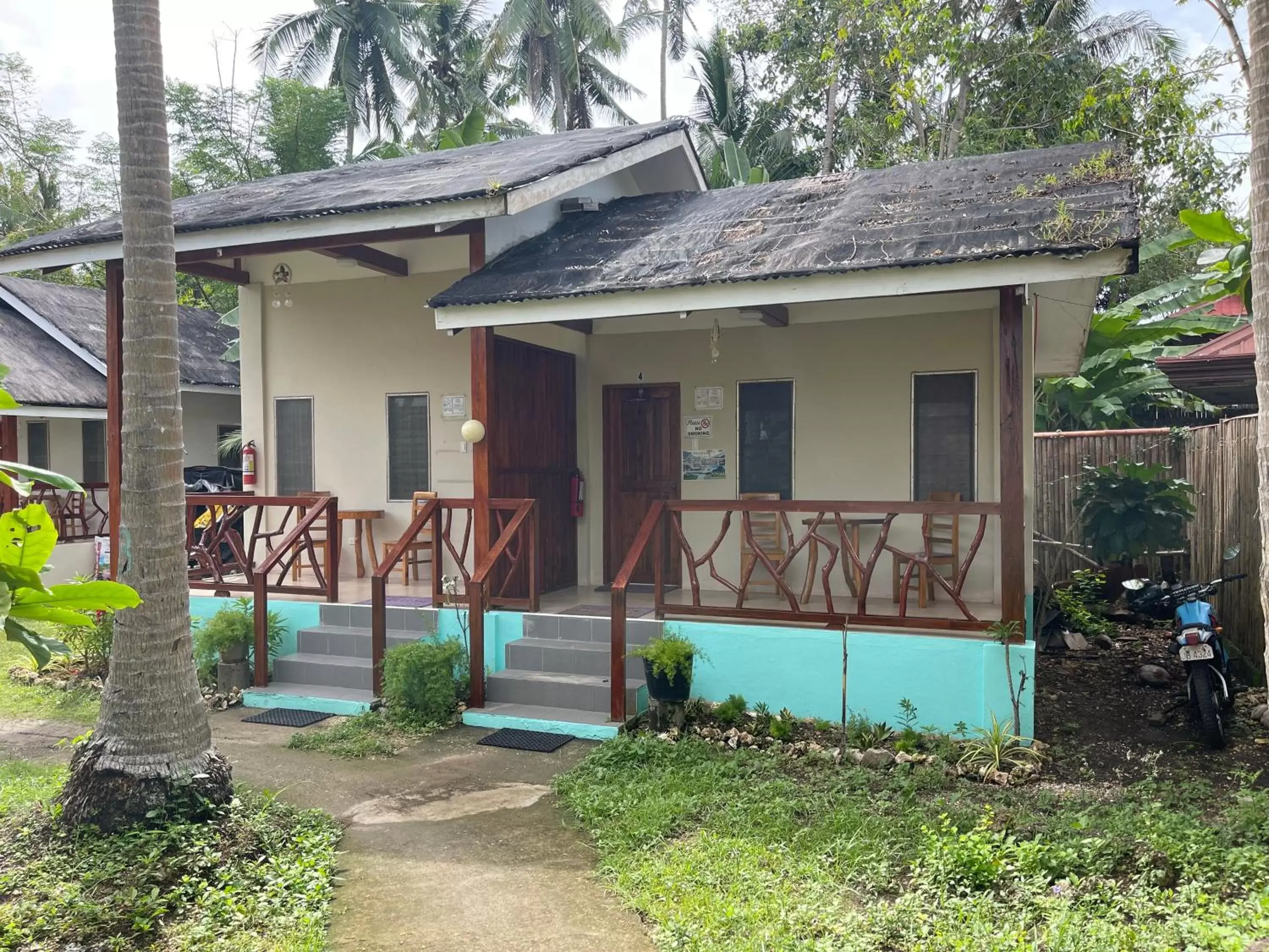 Two-Bedroom Bungalow in D's Oceanview Beach Resort Two-Bedroom Bungalow in D's Oceanview Beach Resort