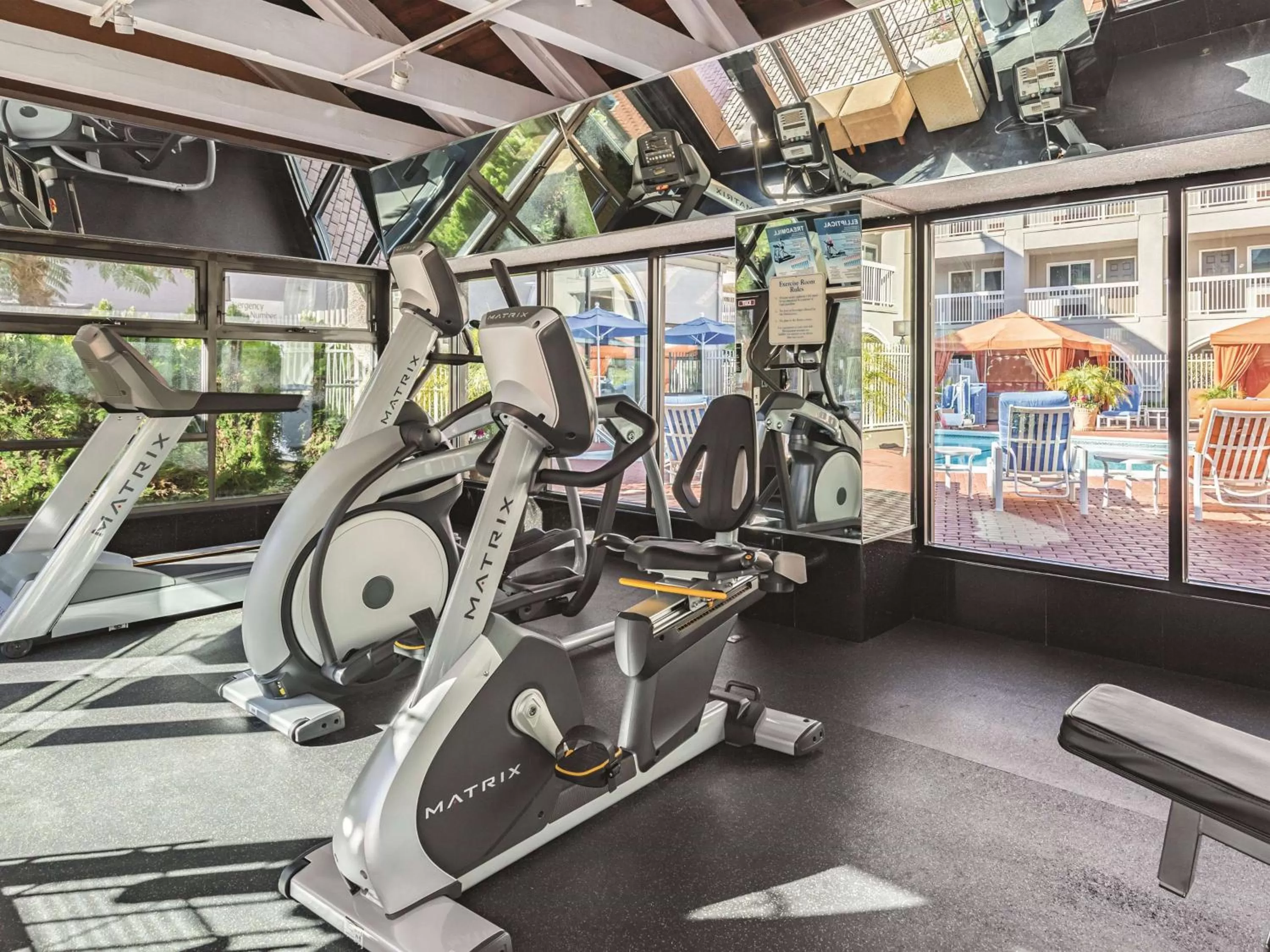 Fitness centre/facilities in La Quinta by Wyndham San Francisco Airport West Millbrae FREE AIRPORT SHUTTLE