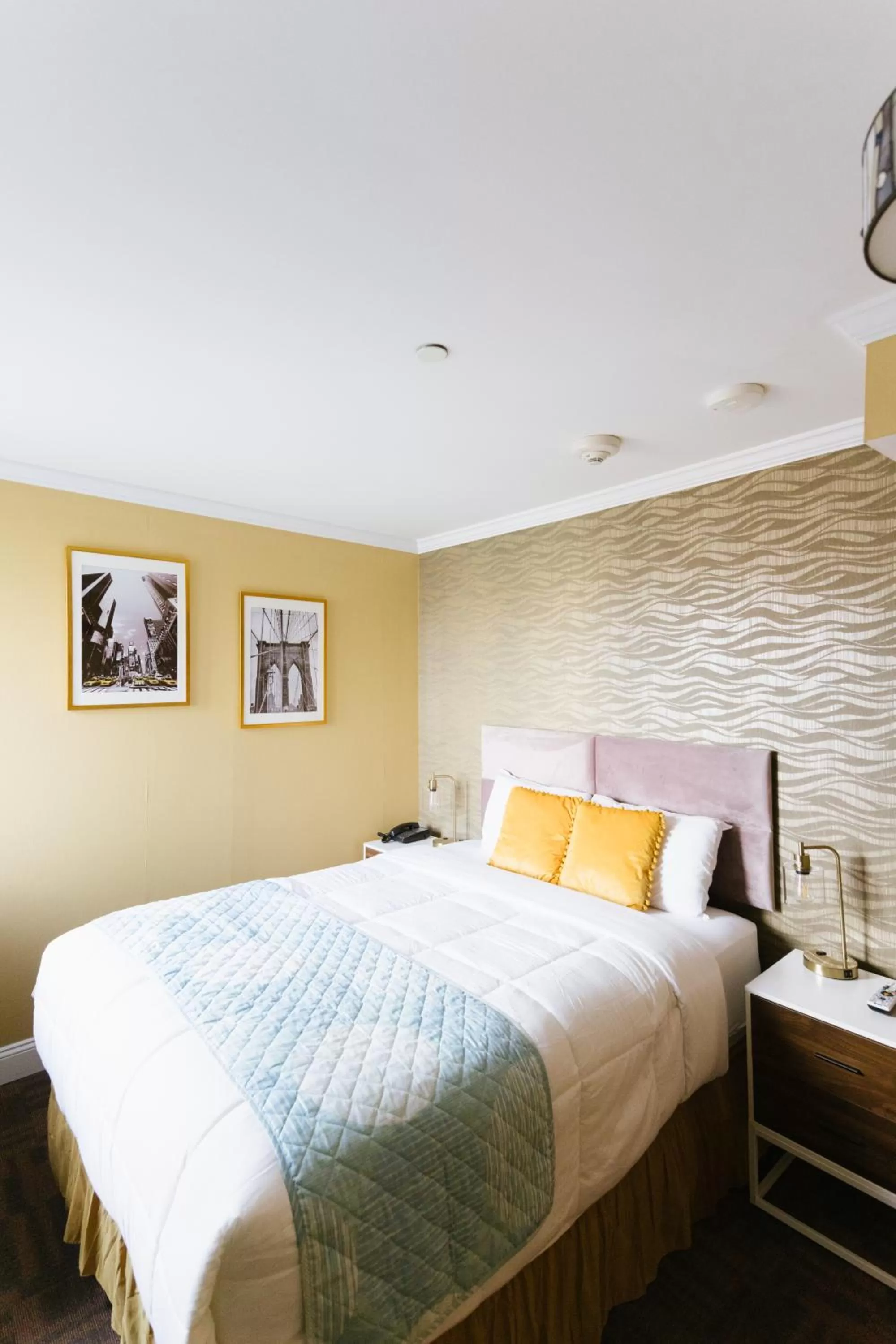 Deluxe Queen Room in Hotel Richland LES