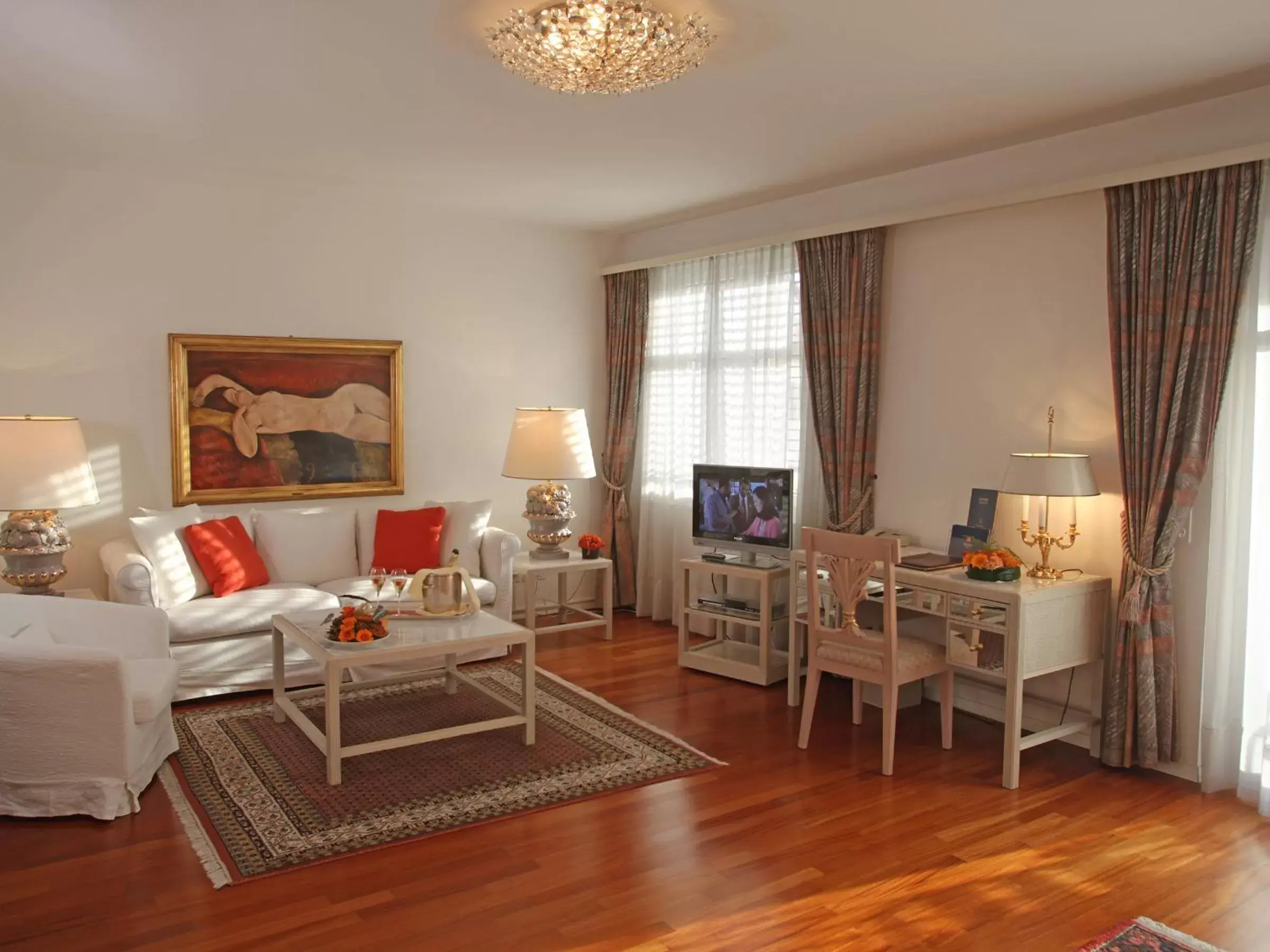 Patio, Dining Area in Villa Sassa Hotel, Residence & Spa - Ticino Hotels Group