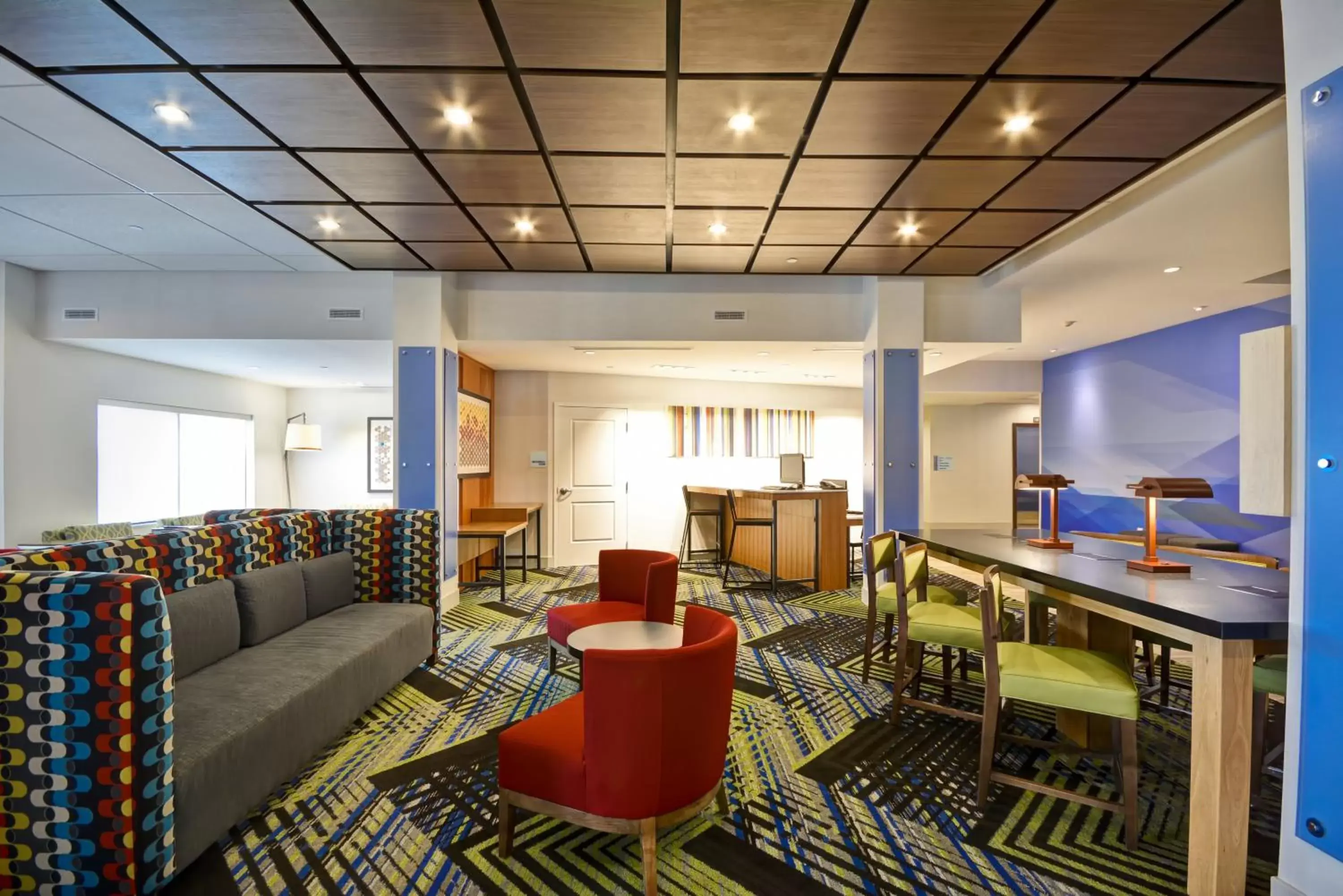 Property building in Holiday Inn Express - Evansville by IHG Property building in Holiday Inn Express - Evansville by IHG