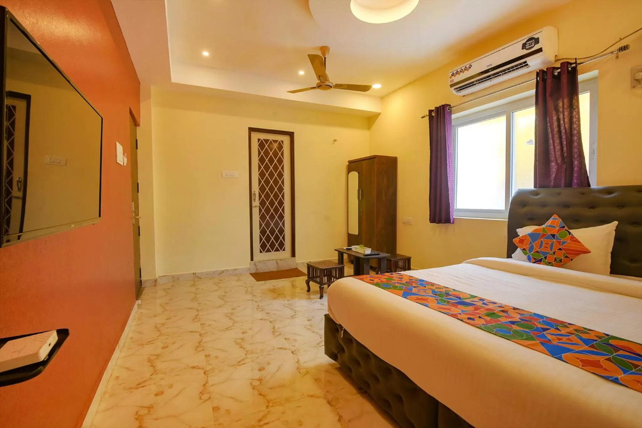 Bed in FabHotel The Fortune Inn