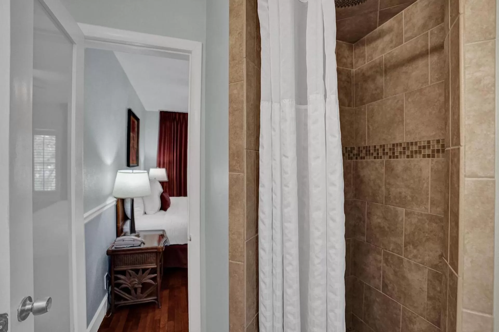 Bathroom in The Worthington Resorts - Clothing Optional - Men Only - Solo hombres