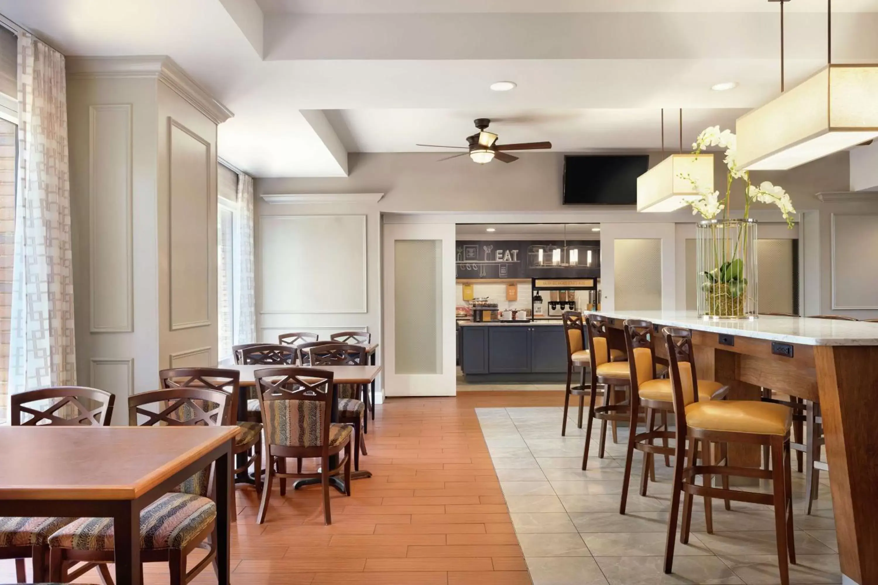 Breakfast, Restaurant/Places to Eat in Hampton Inn & Suites Montgomery-EastChase