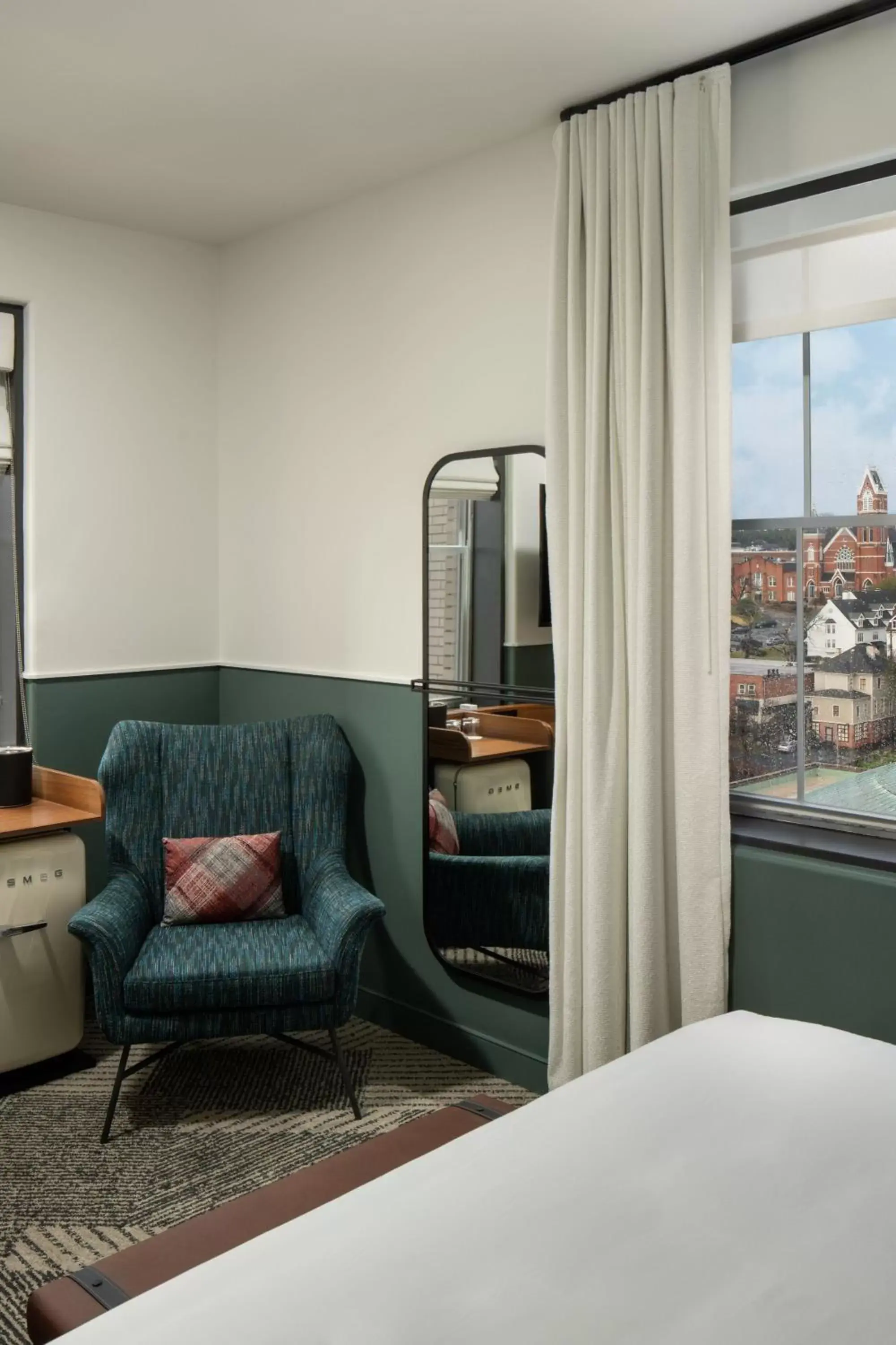 Photo of the whole room, Seating Area in Hotel Forty Five, Macon, a Tribute Portfolio Hotel