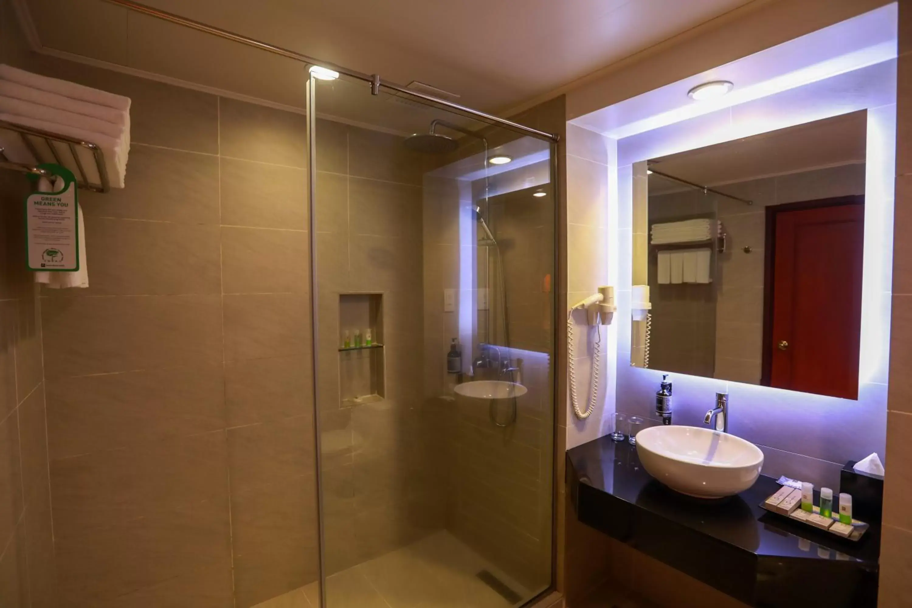 Shower, Bathroom in Bangi Resort Hotel