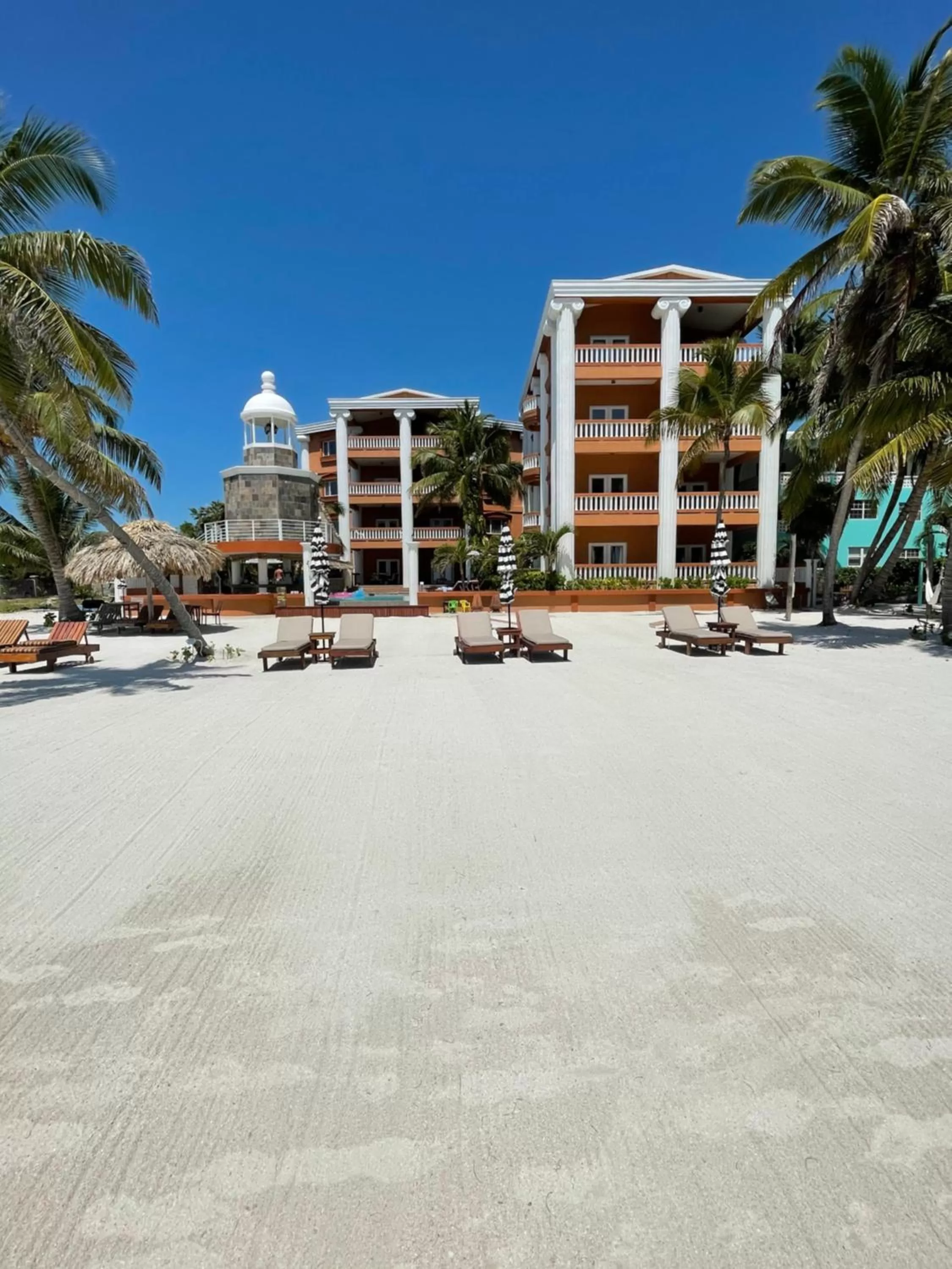 Property building in Lighthouse Beach Villas