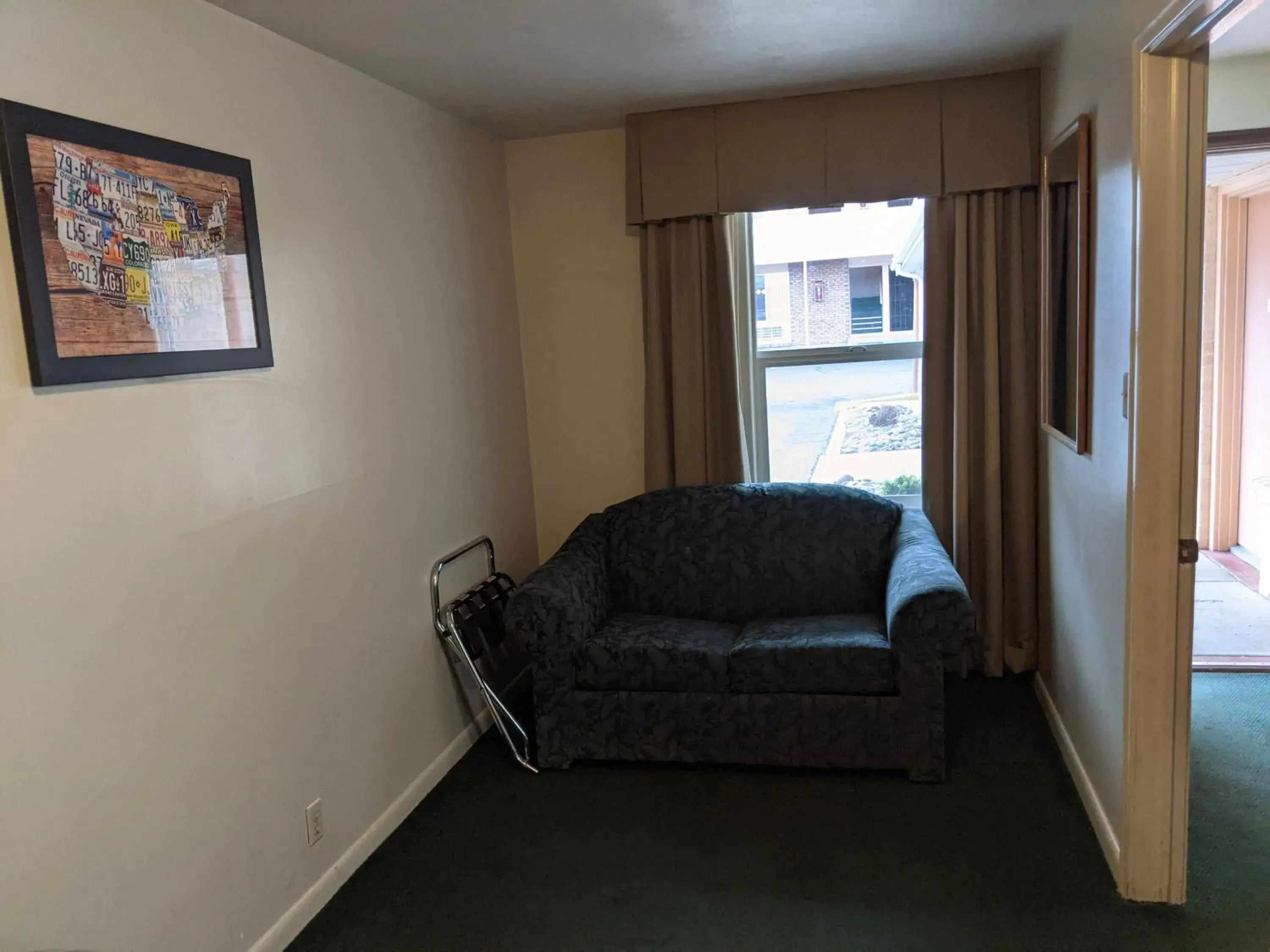 Seating Area in Econostay