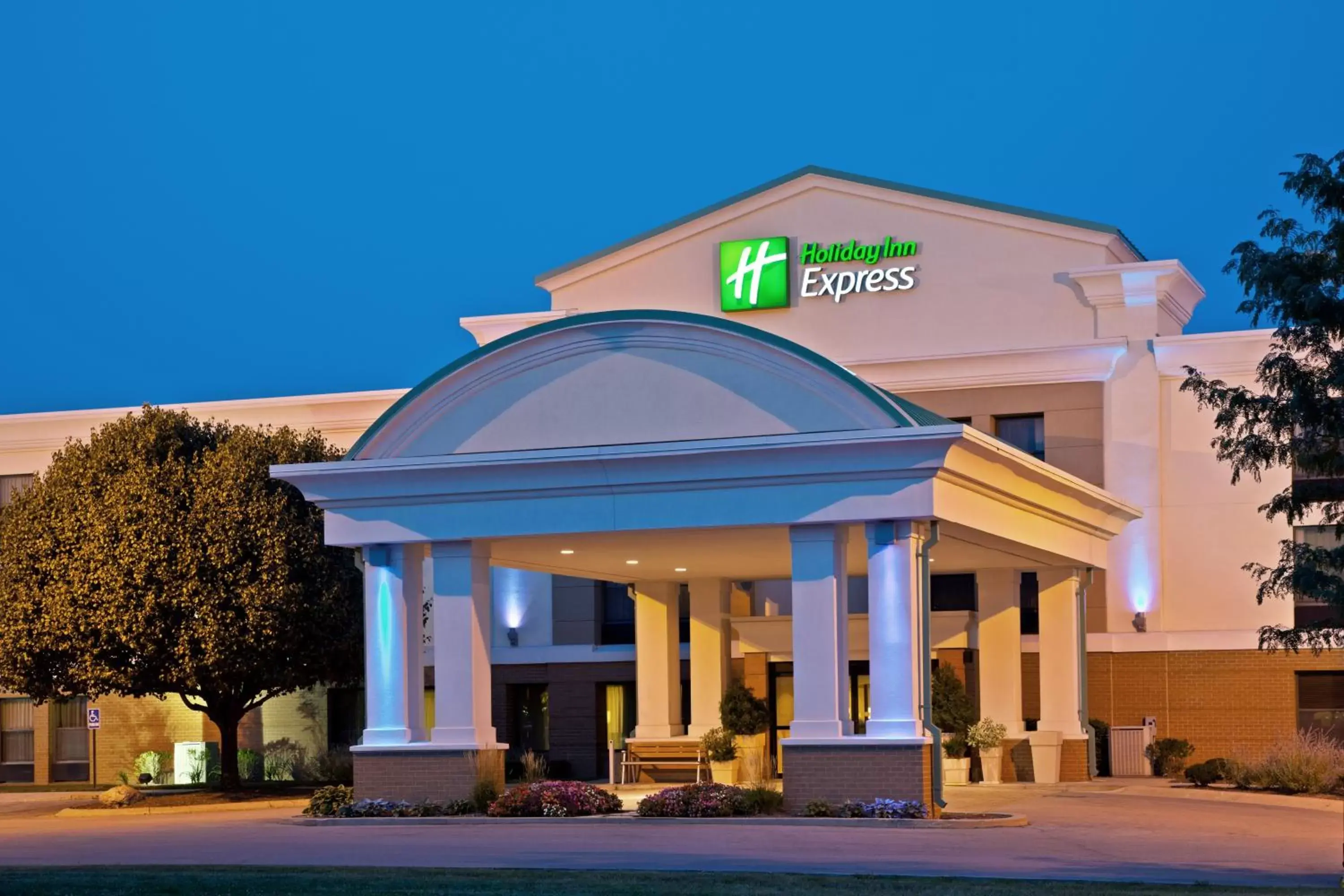 Property building in Holiday Inn Express Indianapolis Airport, an IHG Hotel