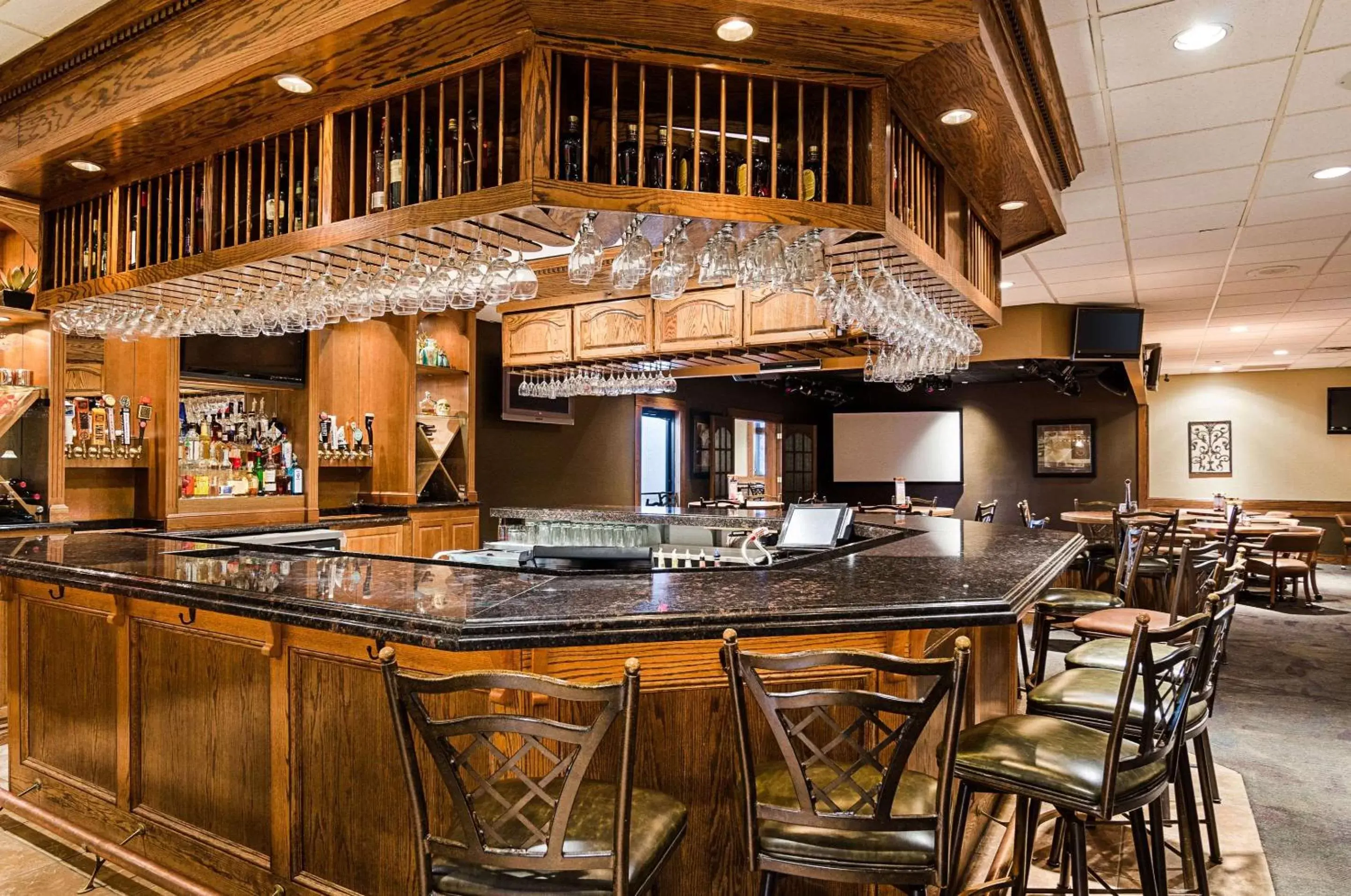 Restaurant/places to eat in Clarion Inn Garden City Restaurant/places to eat in Clarion Inn Garden City