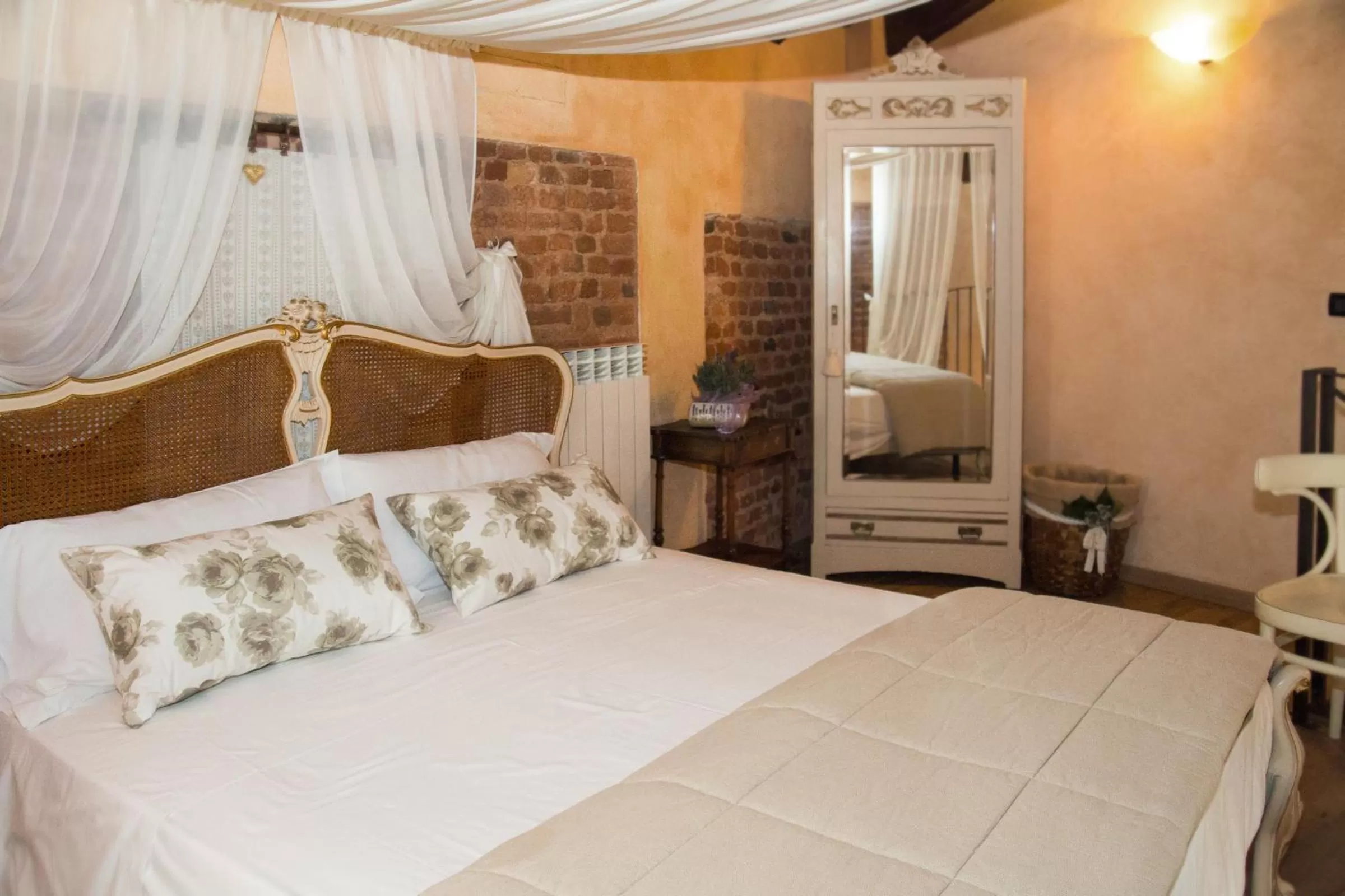 Photo of the whole room, Bed in Casa Del Grande Vecchio