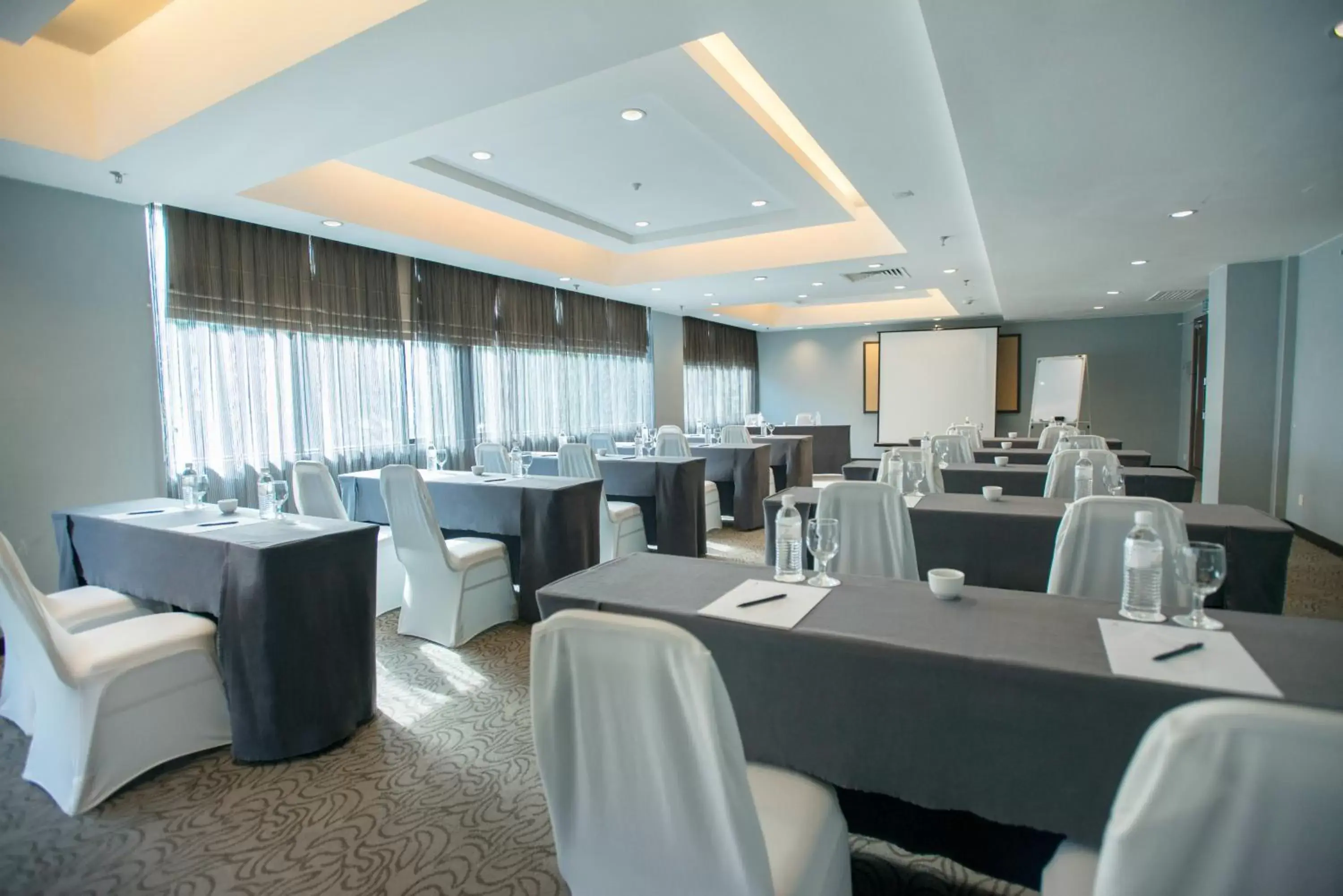 Banquet/Function facilities, Restaurant/Places to Eat in Dreamtel Kota Kinabalu