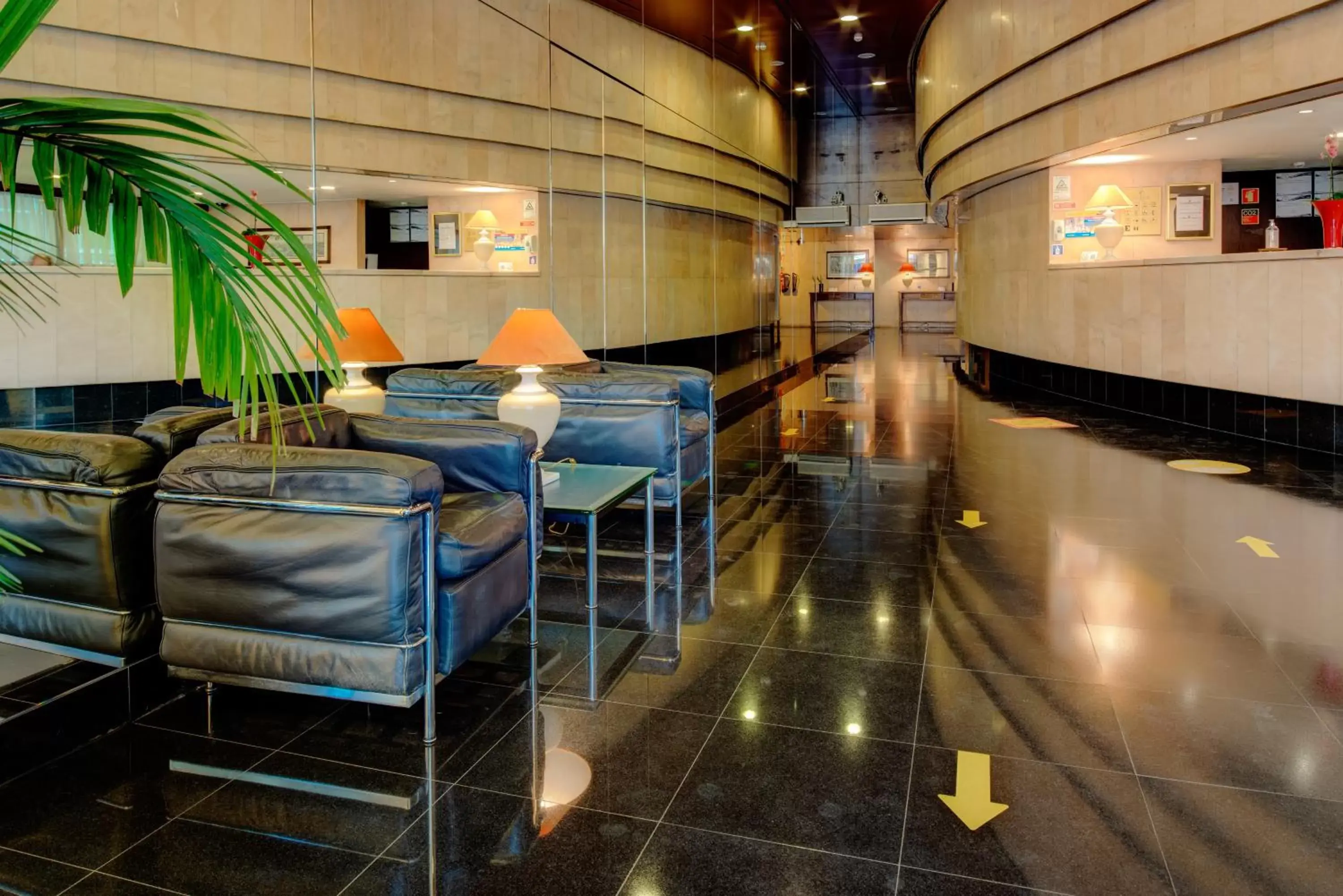 Lounge or bar in VIP Executive Eden Aparthotel