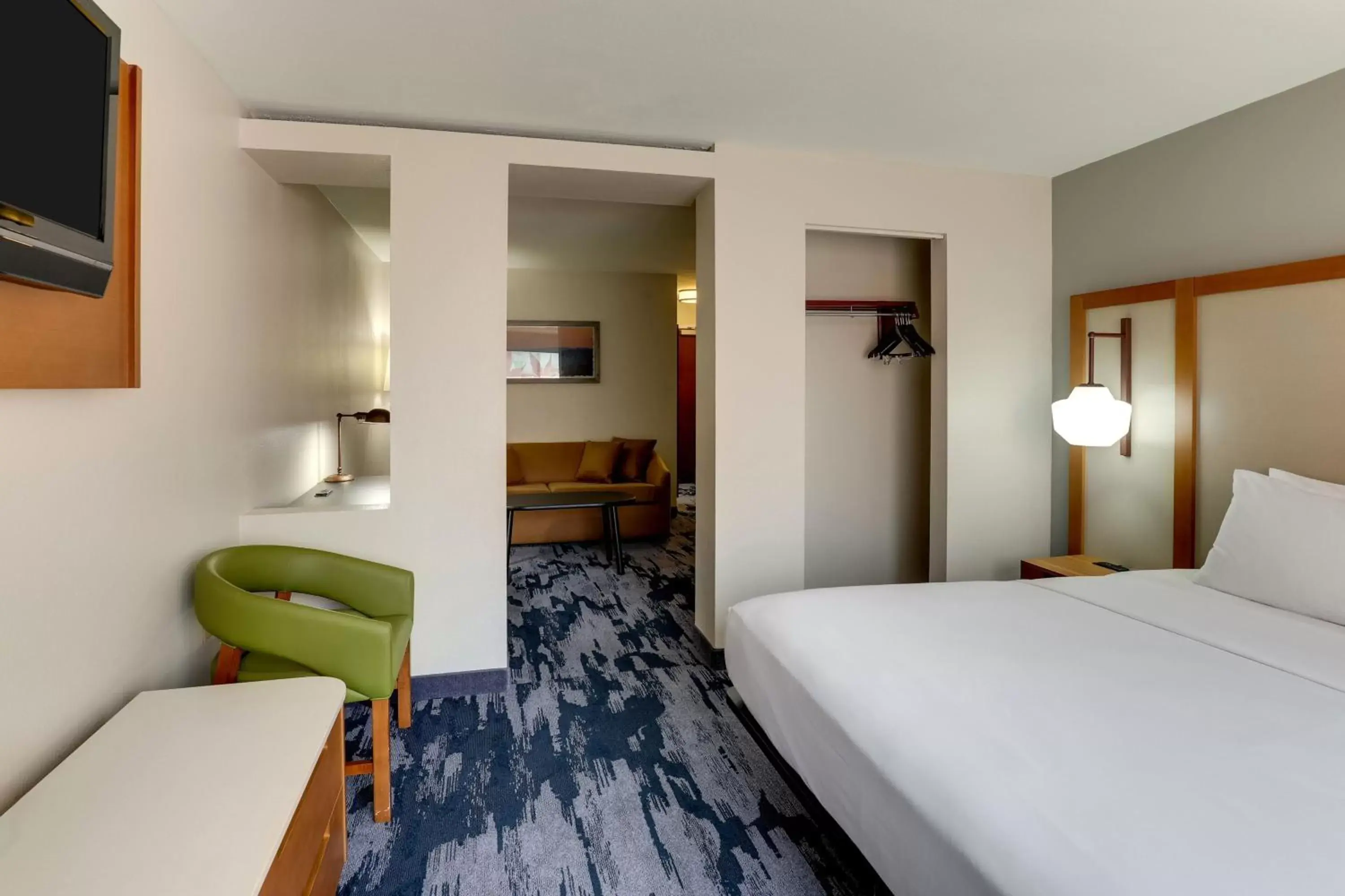 Bedroom, Bed in Fairfield Inn by Marriott Las Colinas