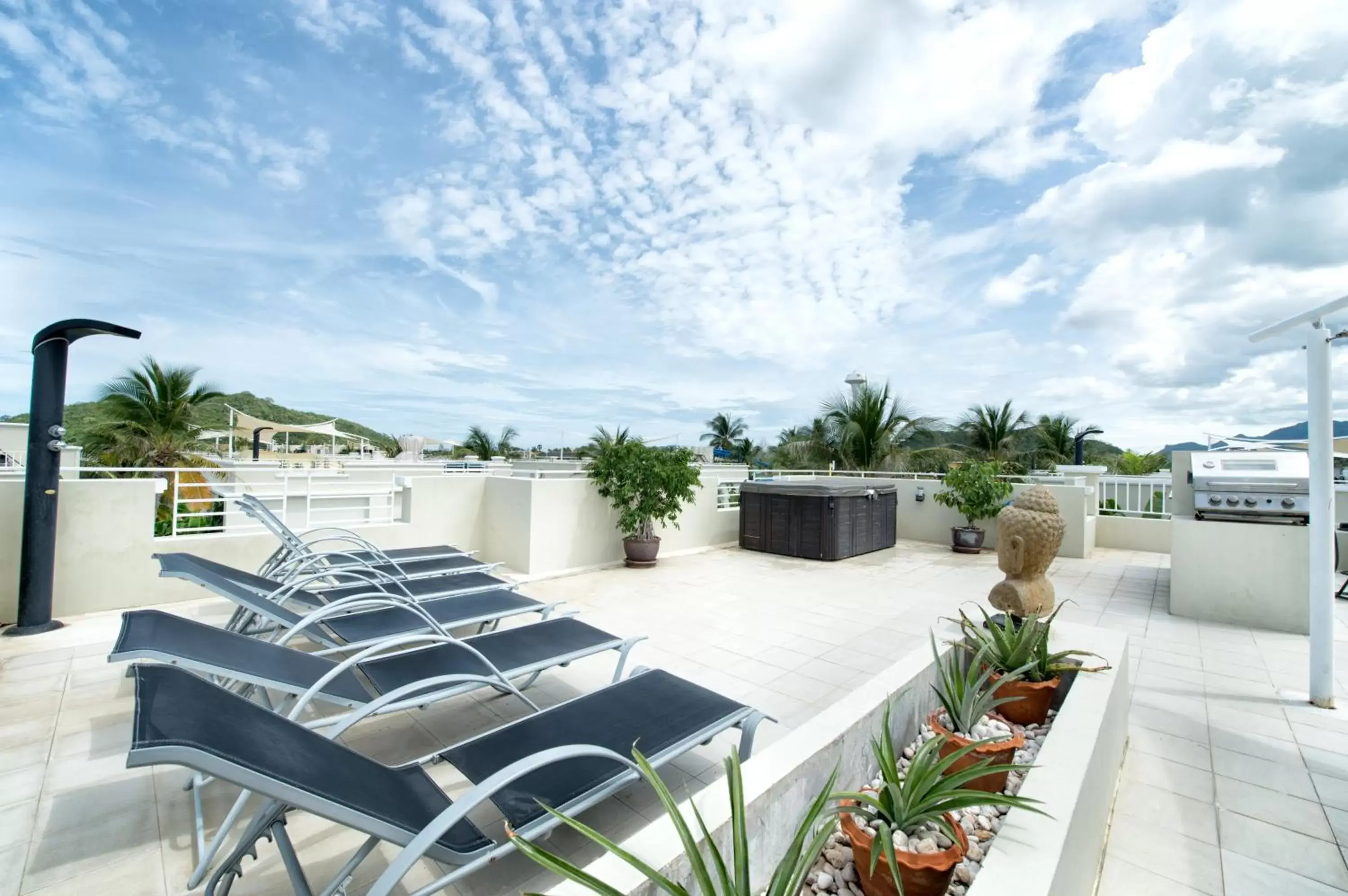 Day, Patio/Outdoor Area in Oriental Beach Pearl Resort