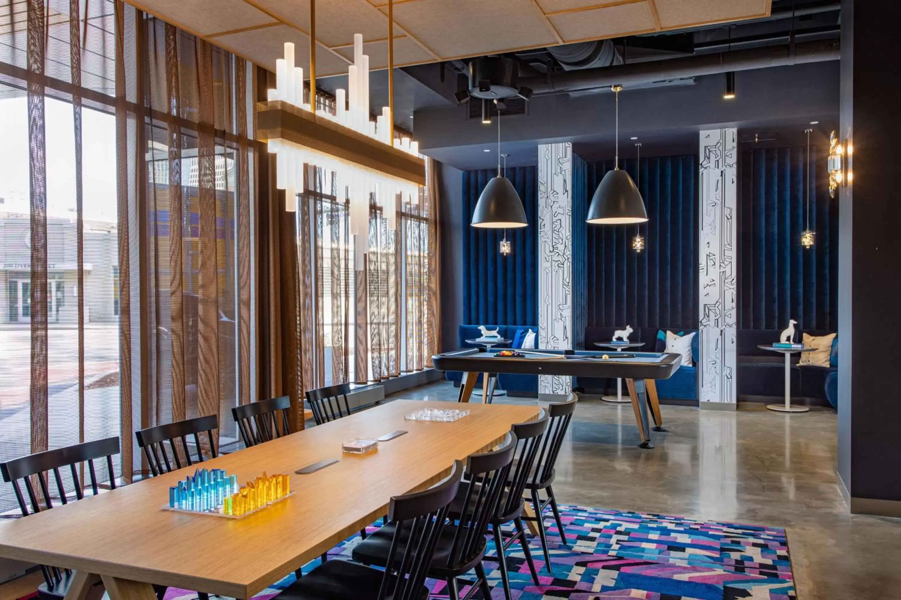 Lounge or bar in Aloft Providence Downtown