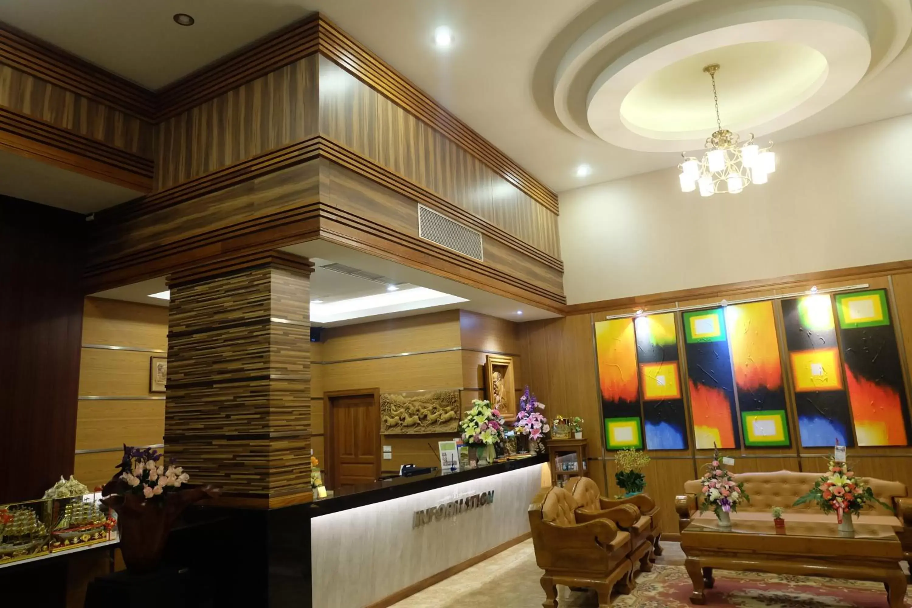 Lobby or reception, Lounge/Bar in Princess River Kwai Hotel