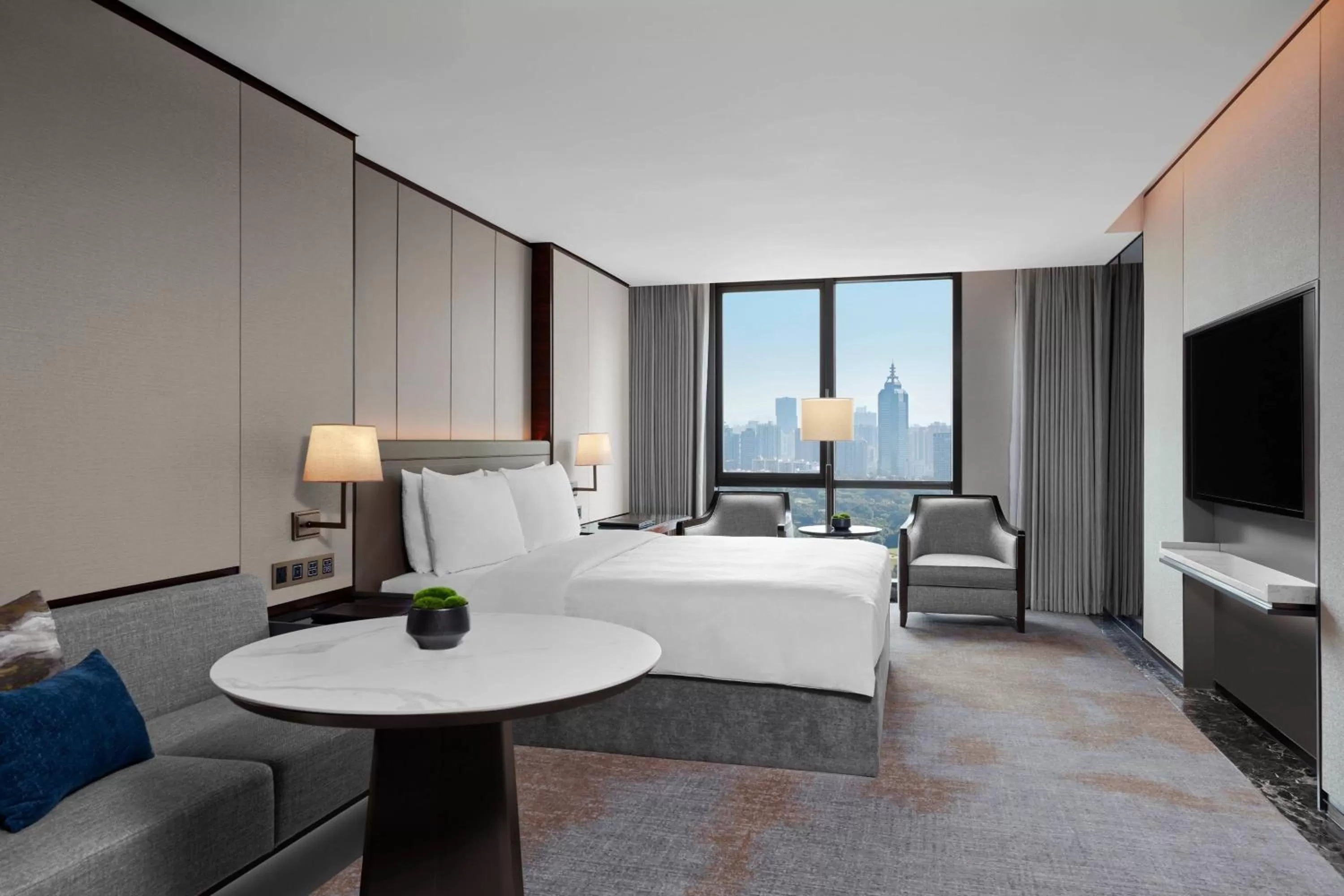 Photo of the whole room, Bed in JW Marriott Hotel Shenzhen