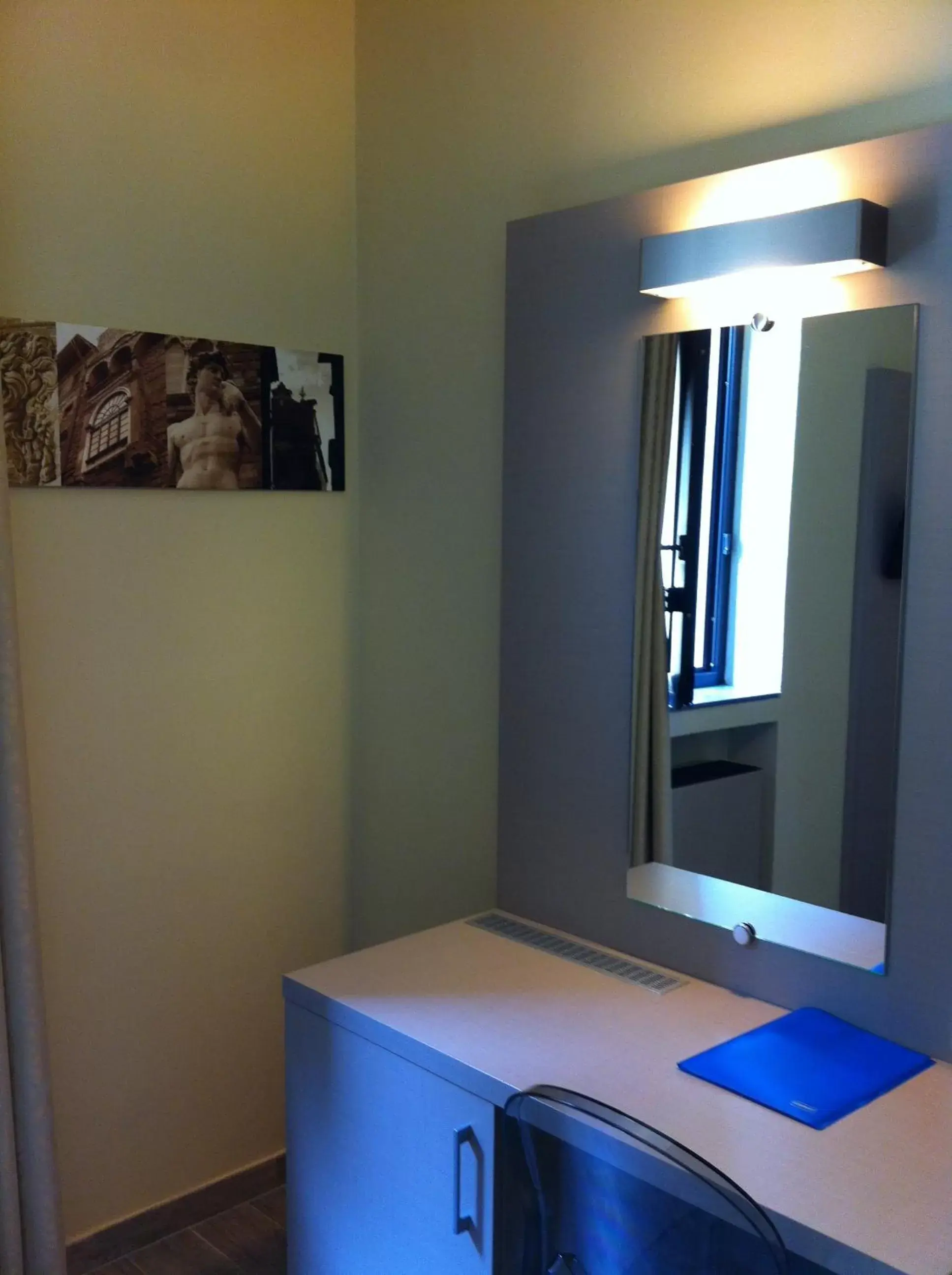 Photo of the whole room, Kitchen/Kitchenette in Albergo Firenze