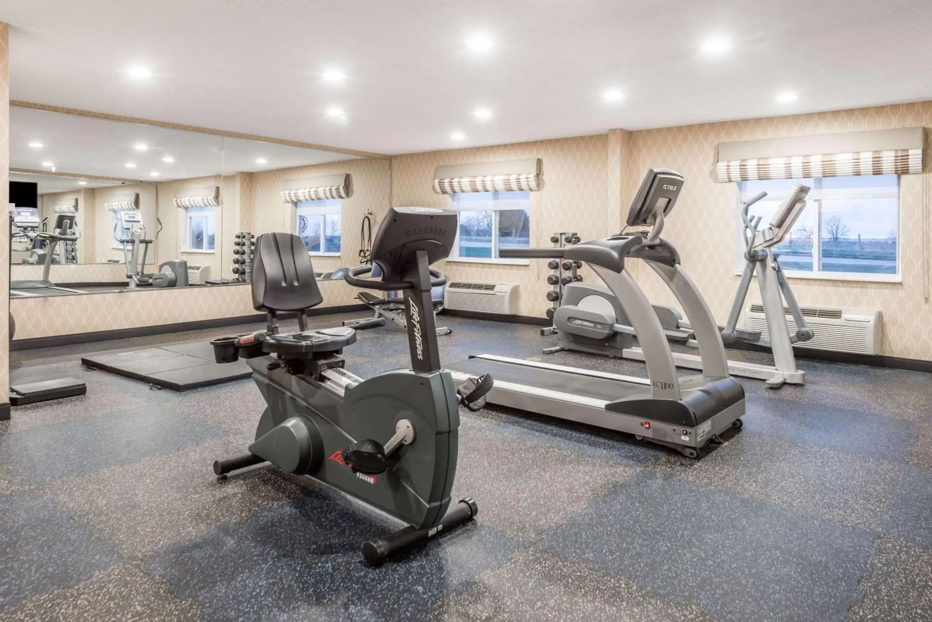 Fitness centre/facilities, Fitness Center/Facilities in Baymont by Wyndham Fulton