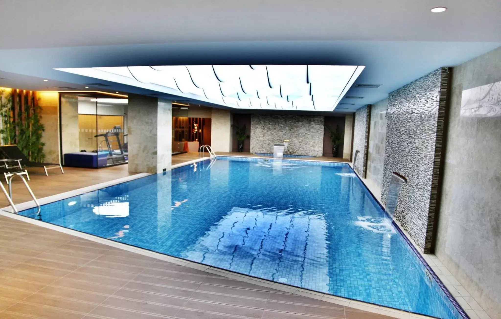 Swimming Pool in Holiday Inn Ankara - Cukurambar, an IHG Hotel