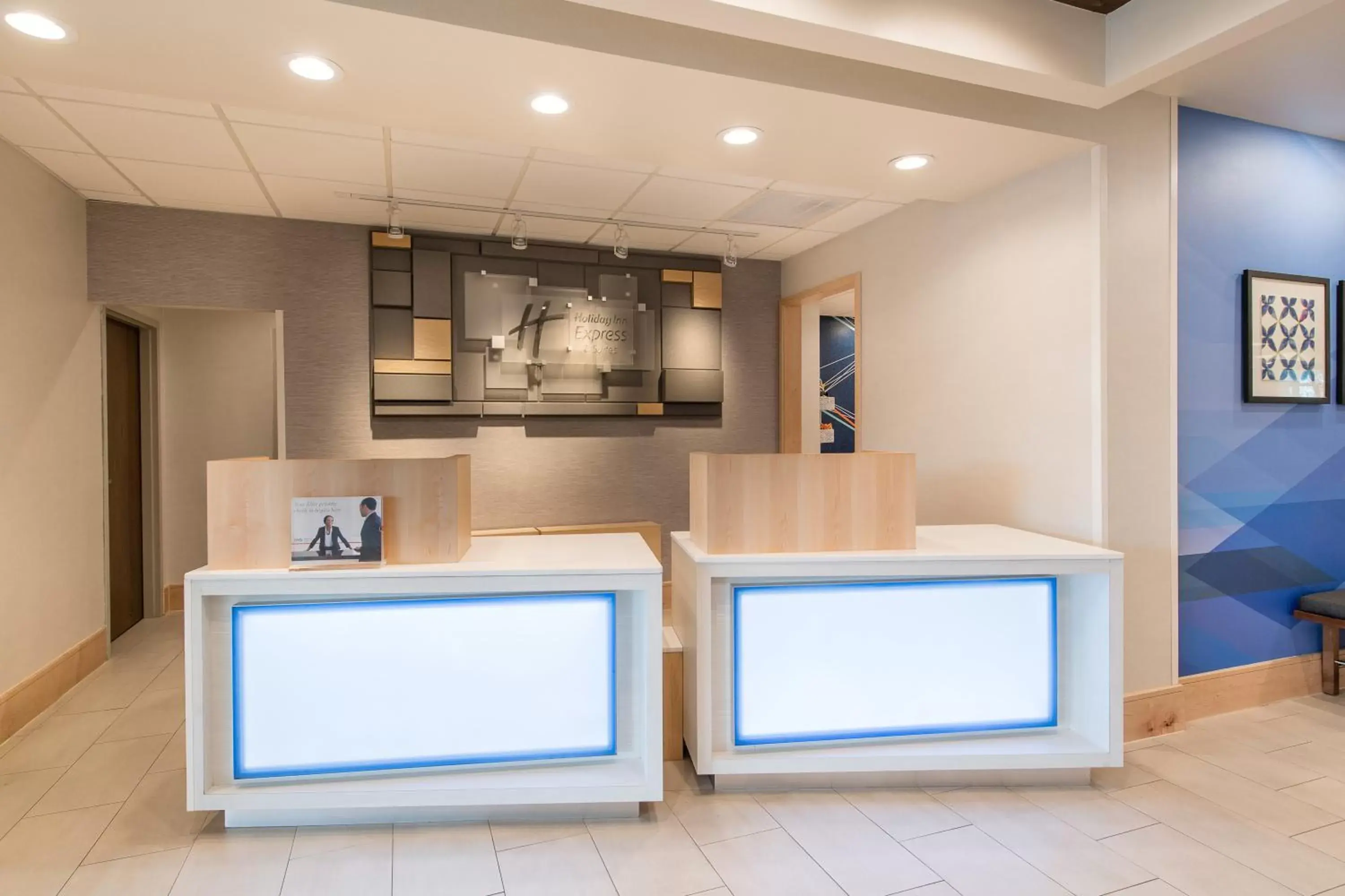 Property building, Lobby/Reception in Holiday Inn Express & Suites Columbia-I-26 @ Harbison Blvd, an IHG Hotel