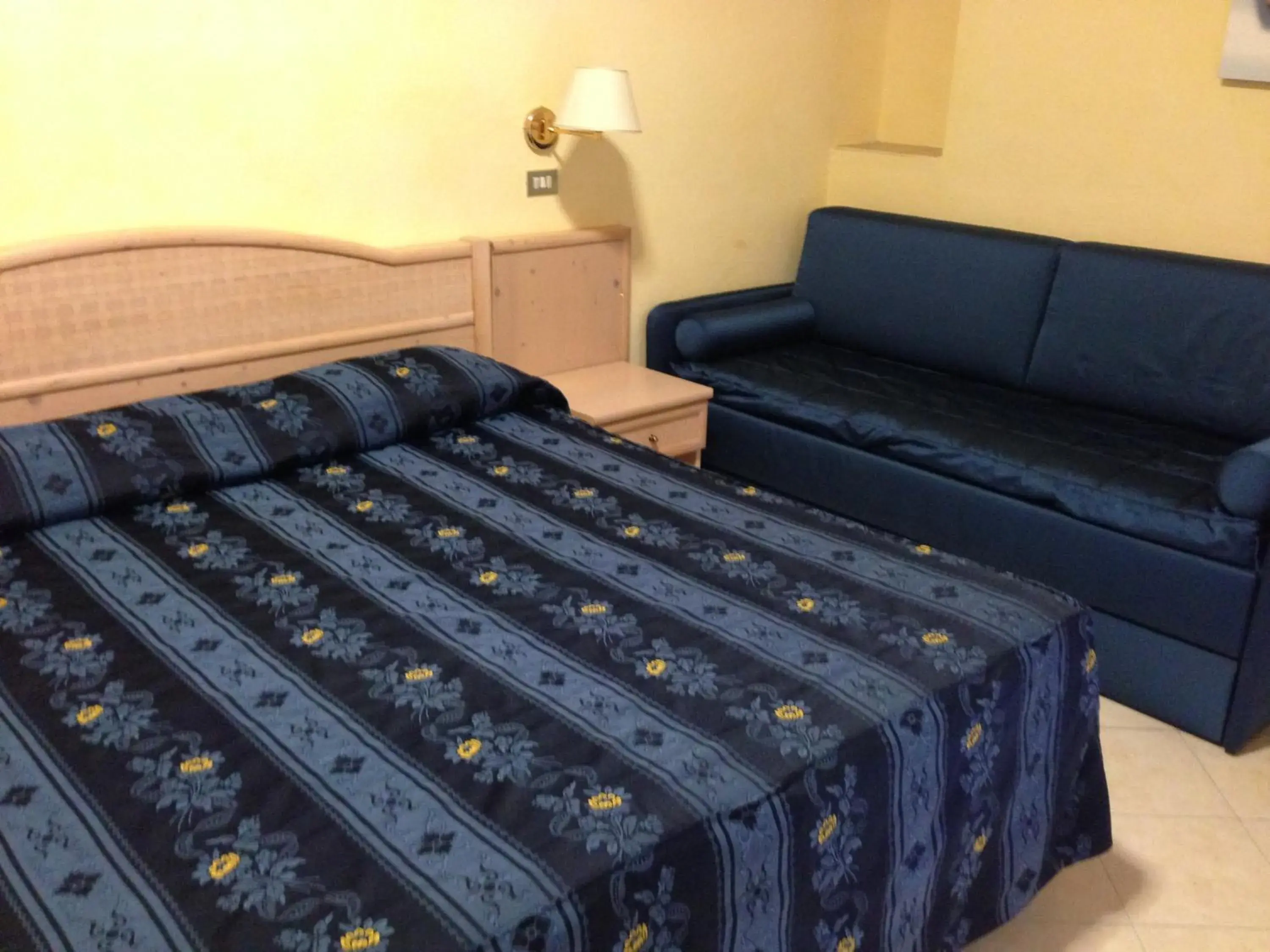 Bedroom, Bed in Allegroitalia Alassio Rosa