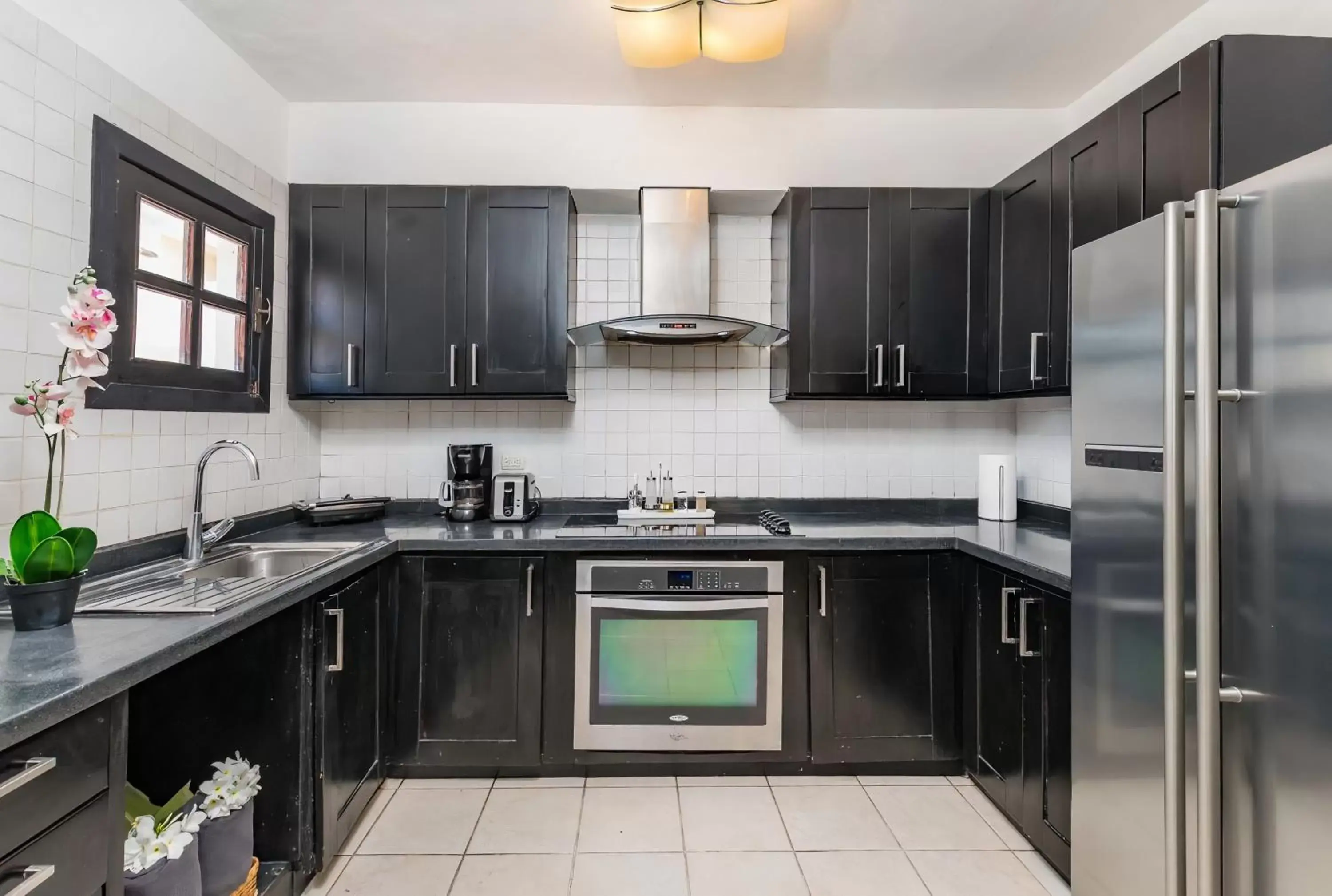 Kitchen or kitchenette, Kitchen/Kitchenette in Flor del Mar Condo Punta Cana Beachfront