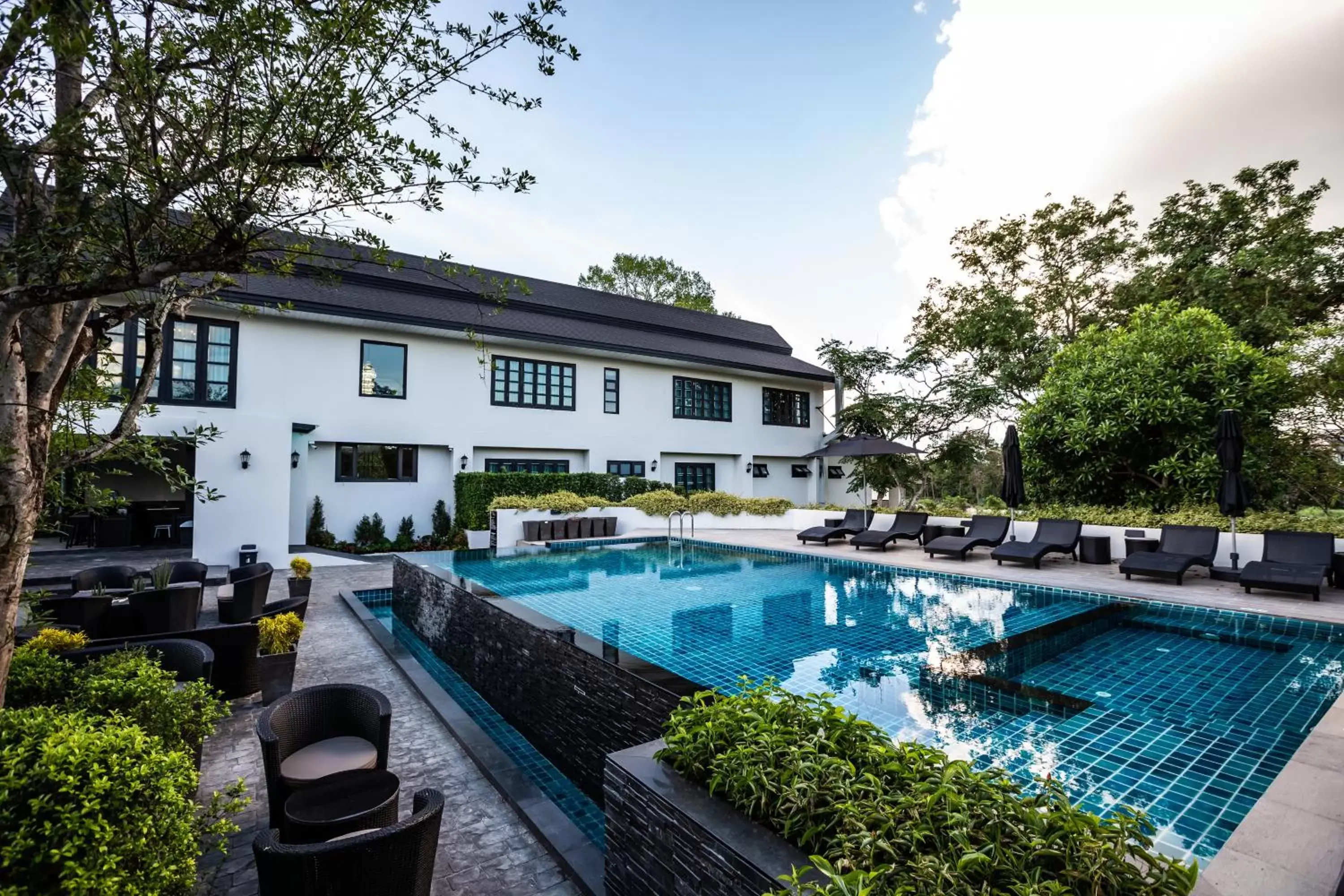 Pool view, Swimming Pool in Merchant Villa- SHA Extra Plus