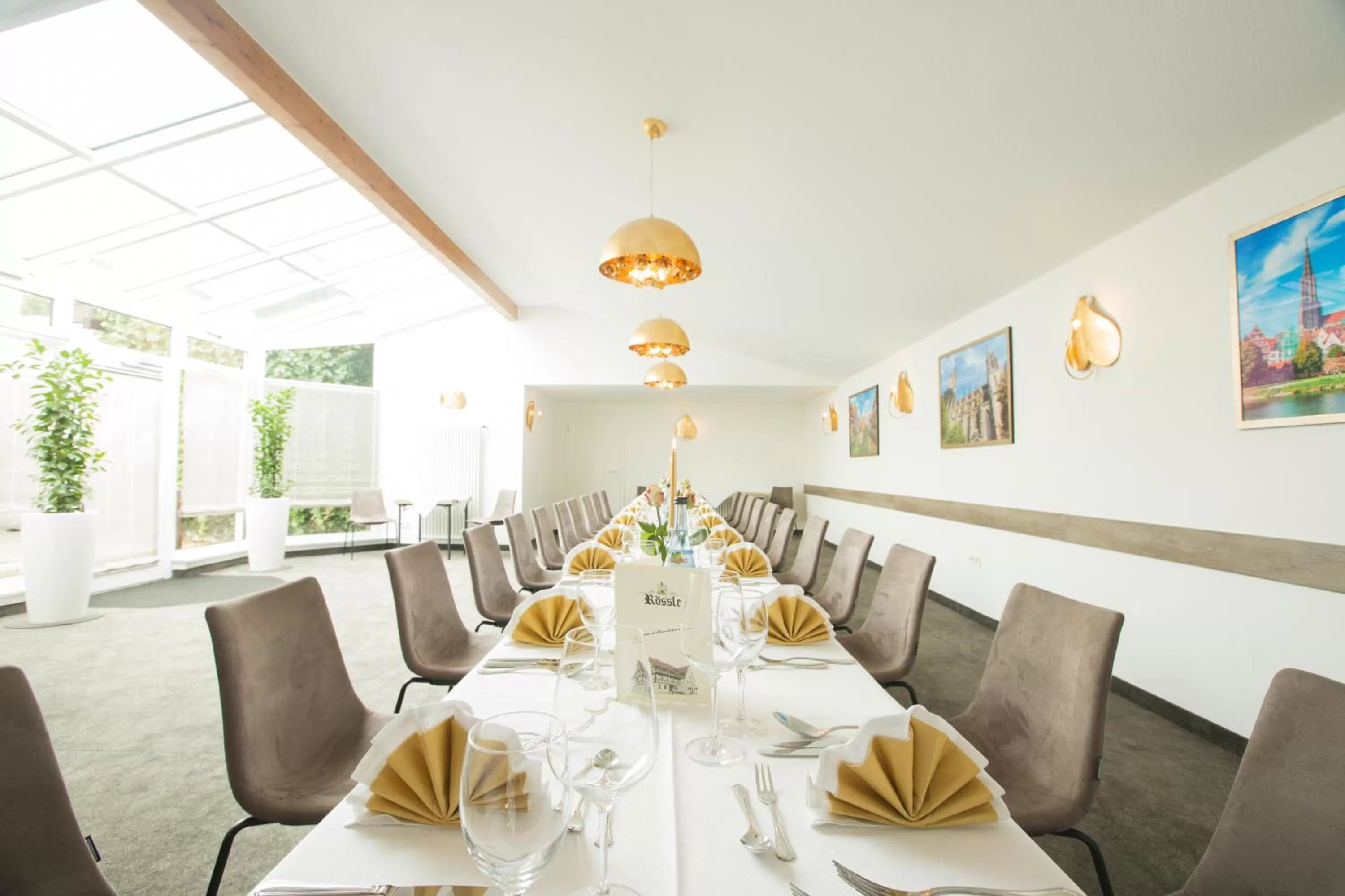 Restaurant/places to eat in Hotel Gasthof Rössle