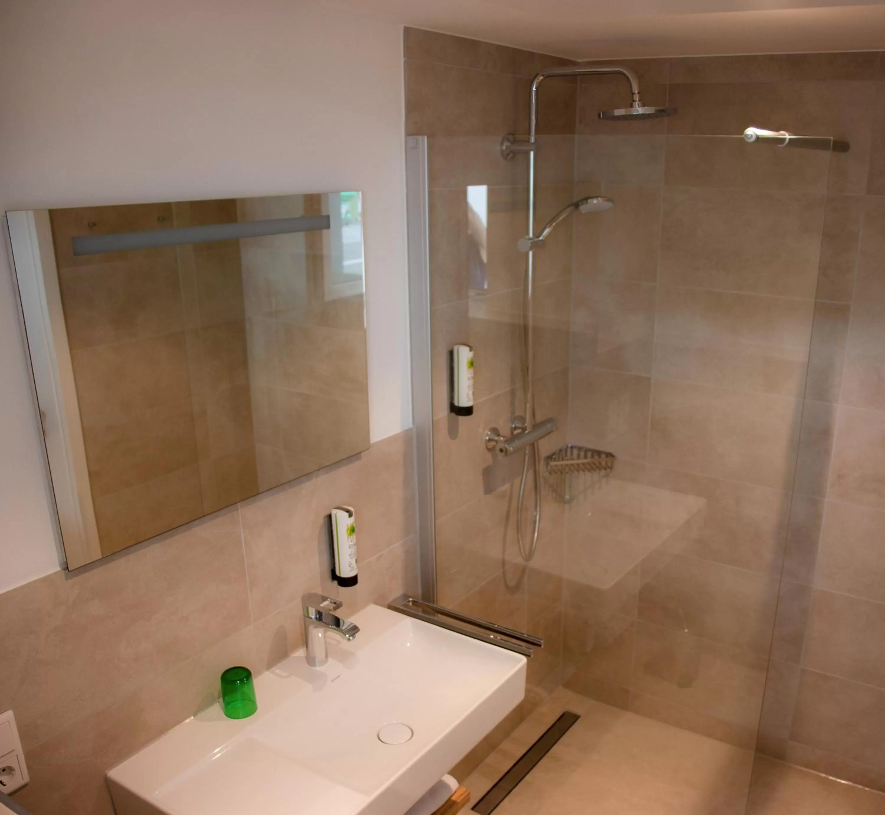 Bathroom in Trendic Hotel