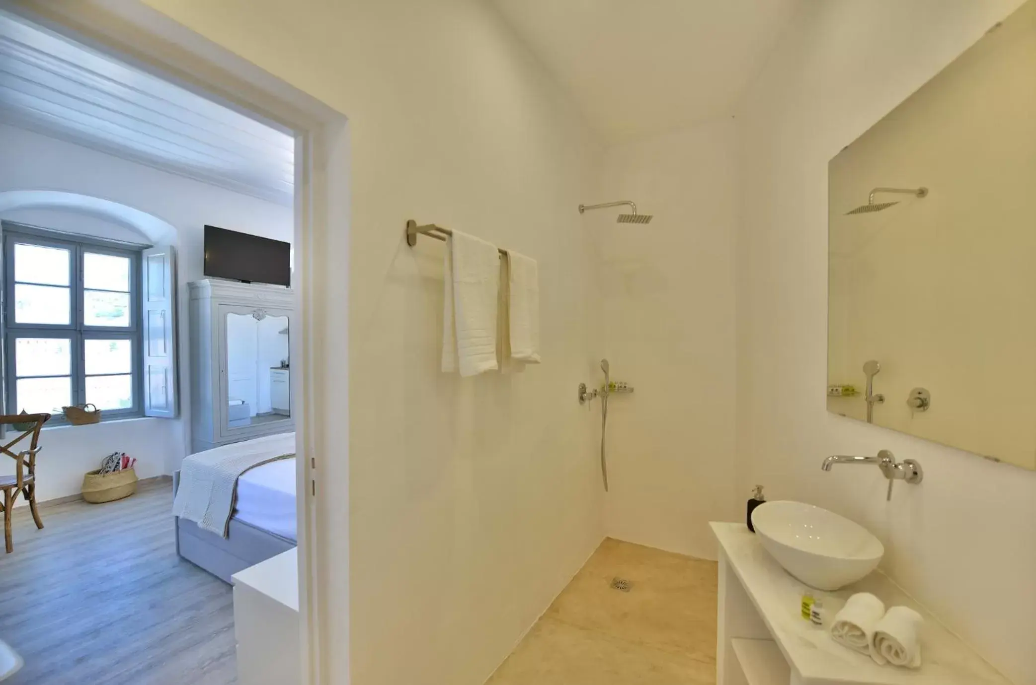 Shower, Bathroom in Hydra Art Suites