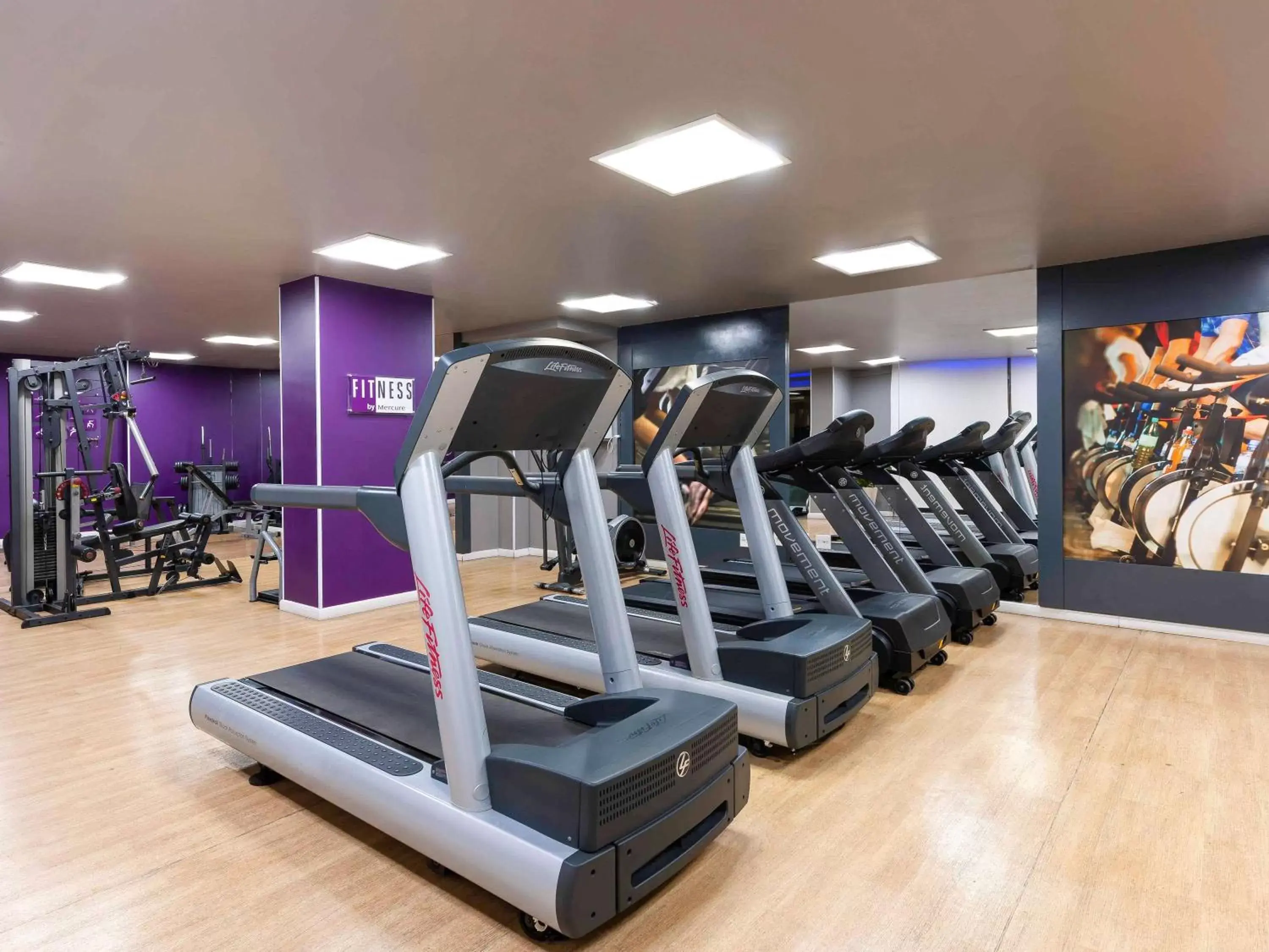 Property building, Fitness Center/Facilities in Mercure Rio de Janeiro Nova Iguaçu