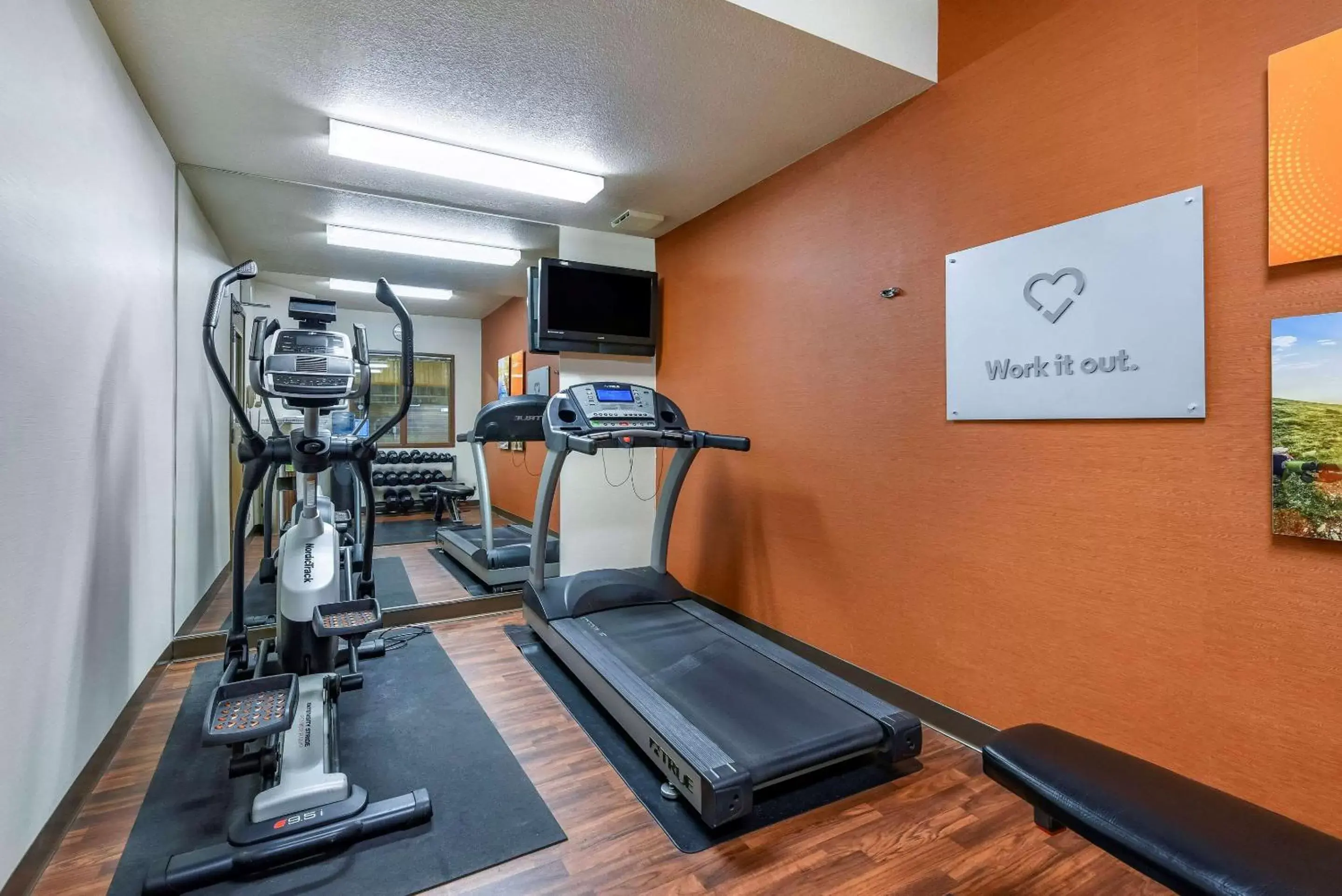 Activities, Fitness Center/Facilities in Comfort Suites Portland Airport