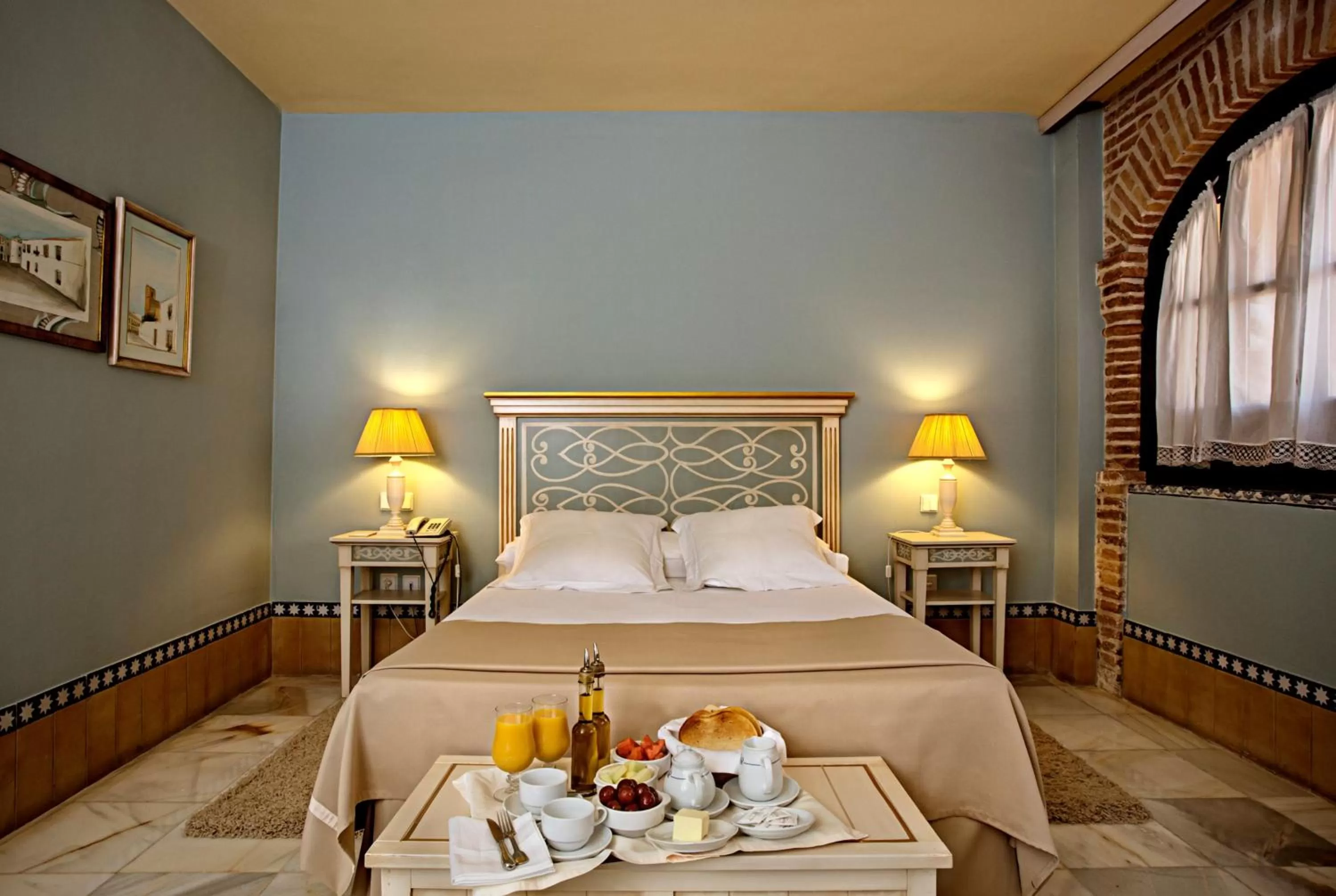 Bed in Hotel Alcázar de la Reina