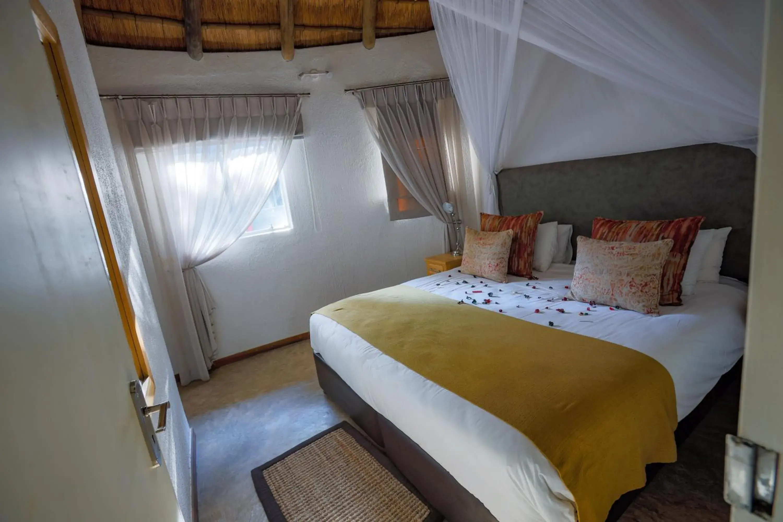 Property building, Bed in Sefapane Lodge and Safaris Property building, Bed in Sefapane Lodge and Safaris