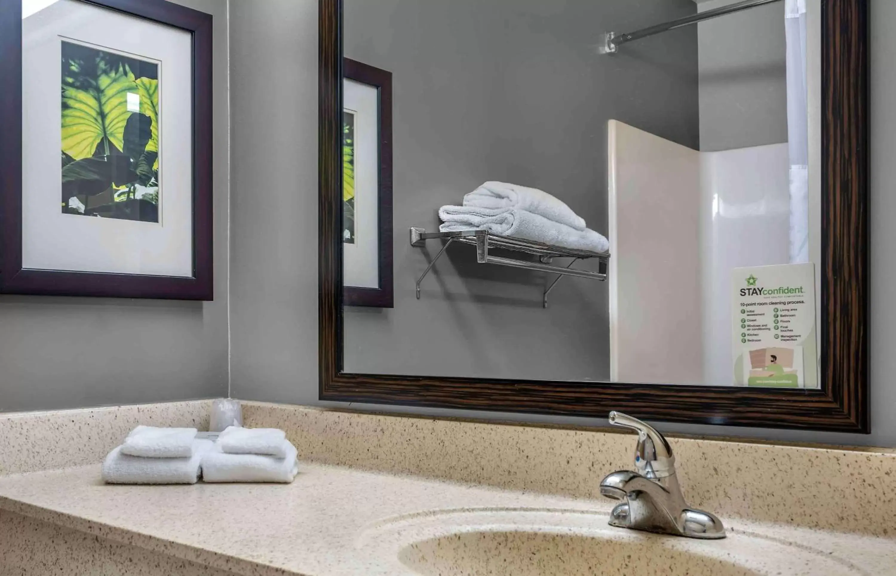 Bathroom in Extended Stay America Suites - Washington, DC - Germantown - Milestone