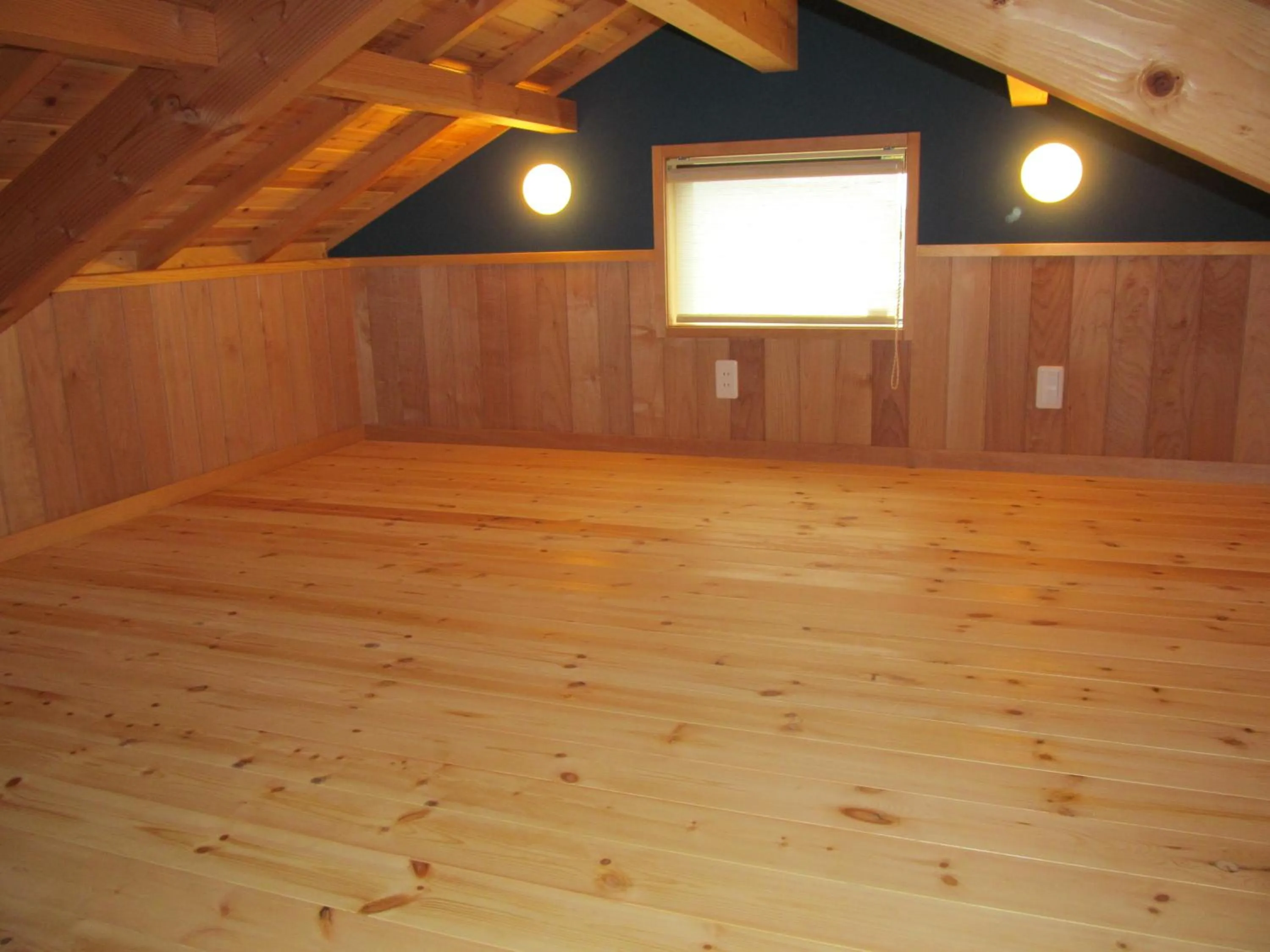 Photo of the whole room in Villa Orange Cabin