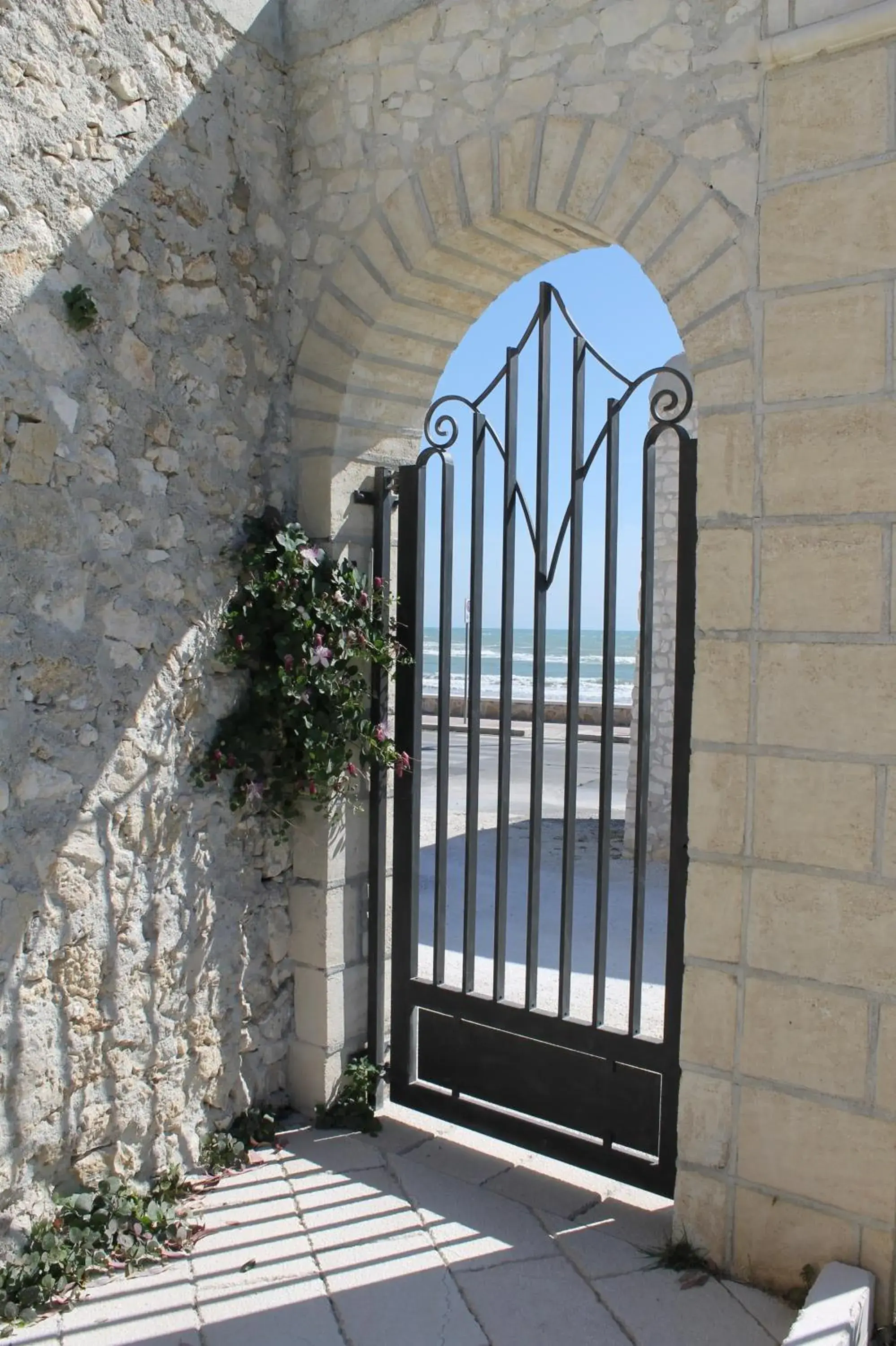 Facade/entrance, Pool View in Hotel Boutique Il Castellino Relais