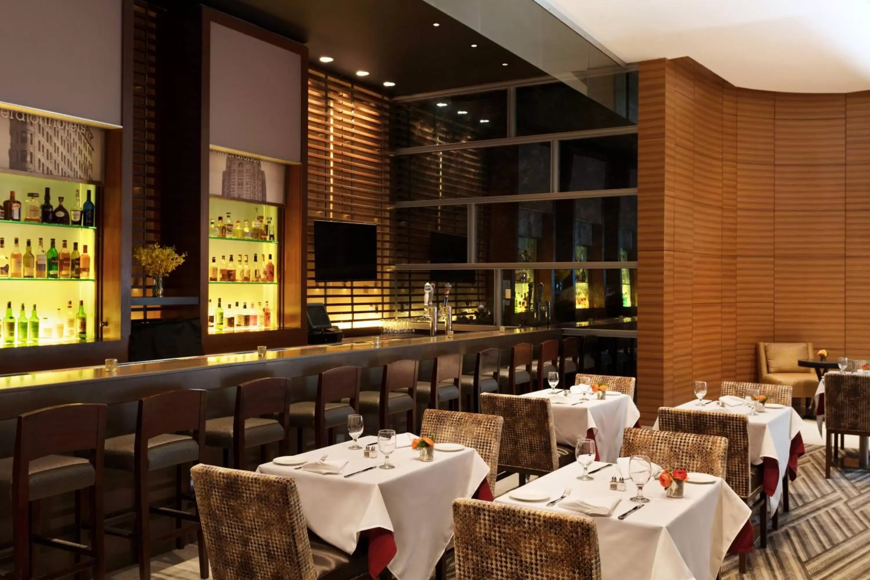 Restaurant/Places to Eat in Sheraton Tribeca New York Hotel