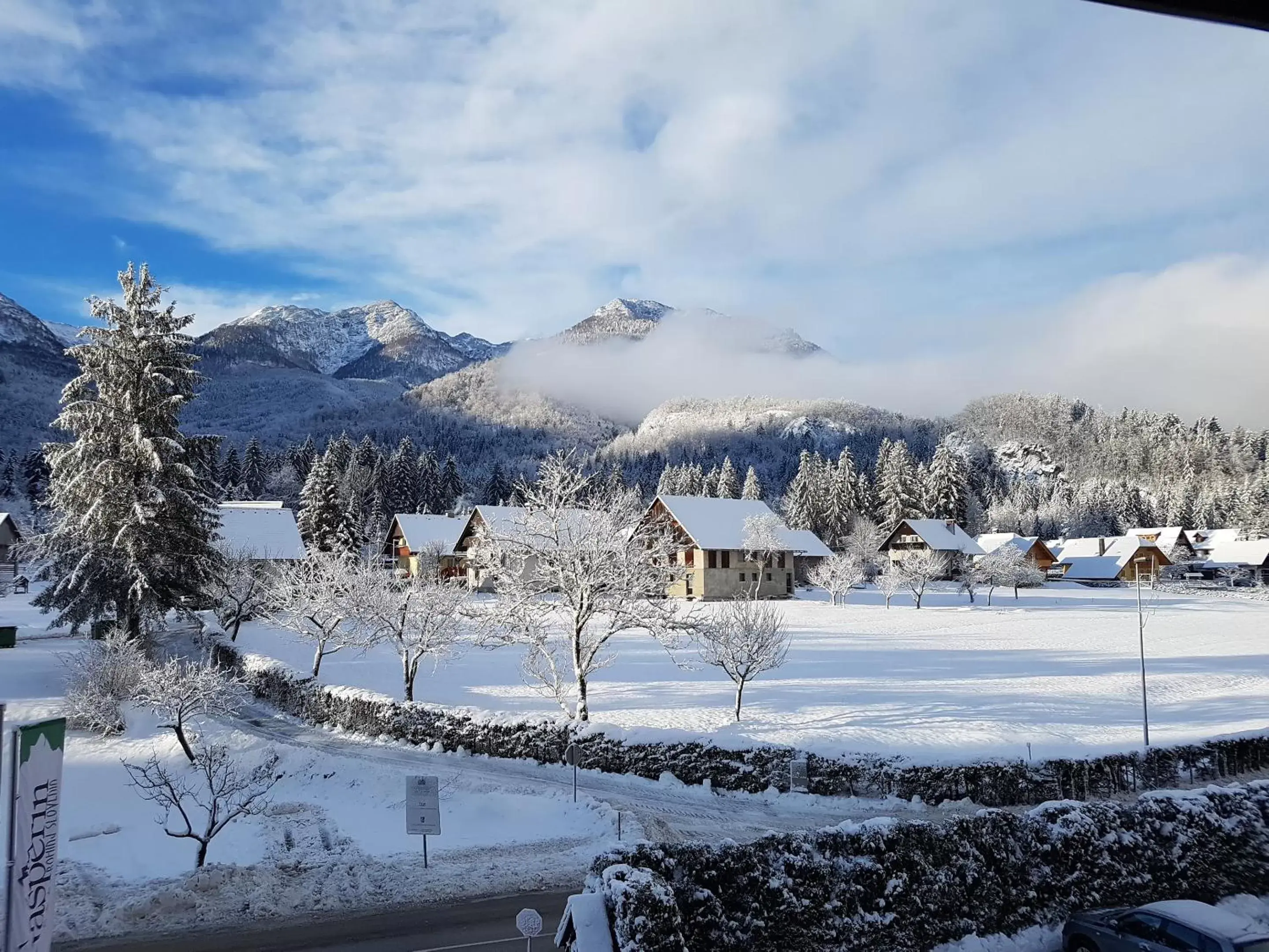 Mountain view, Winter in Hotel Gasperin Bohinj