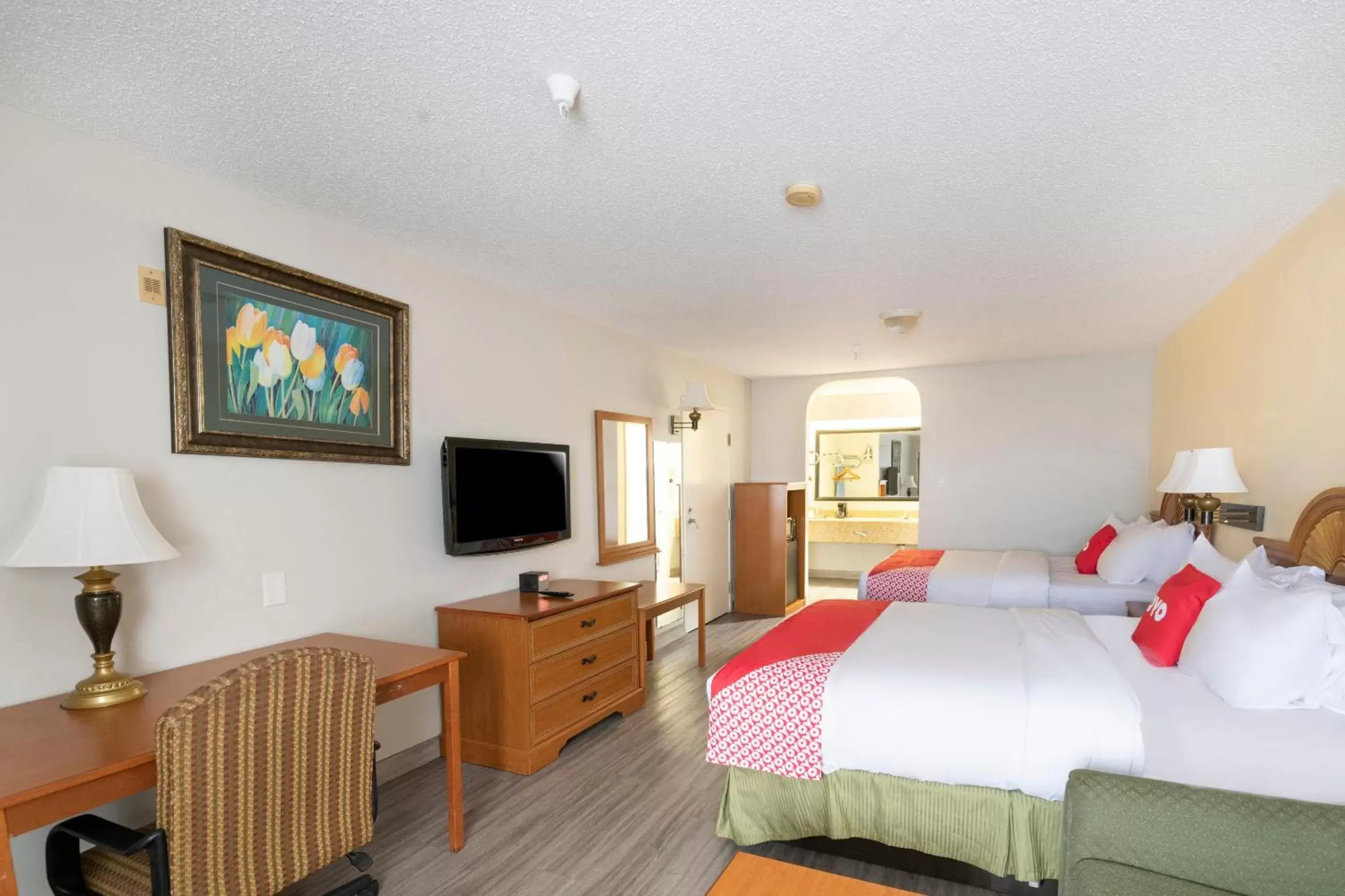 Bedroom in OYO Hotel Stafford TX I-69 North